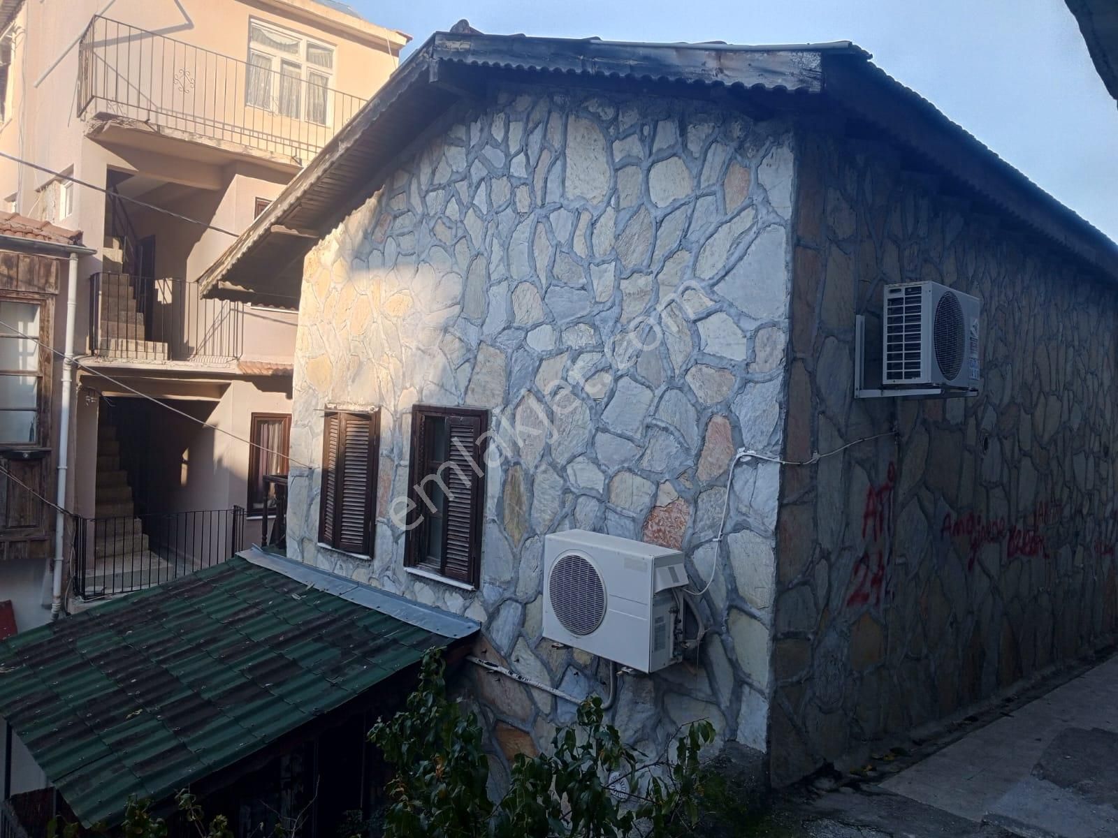 Akdeniz Emlakta Müstakil Satılık Bina