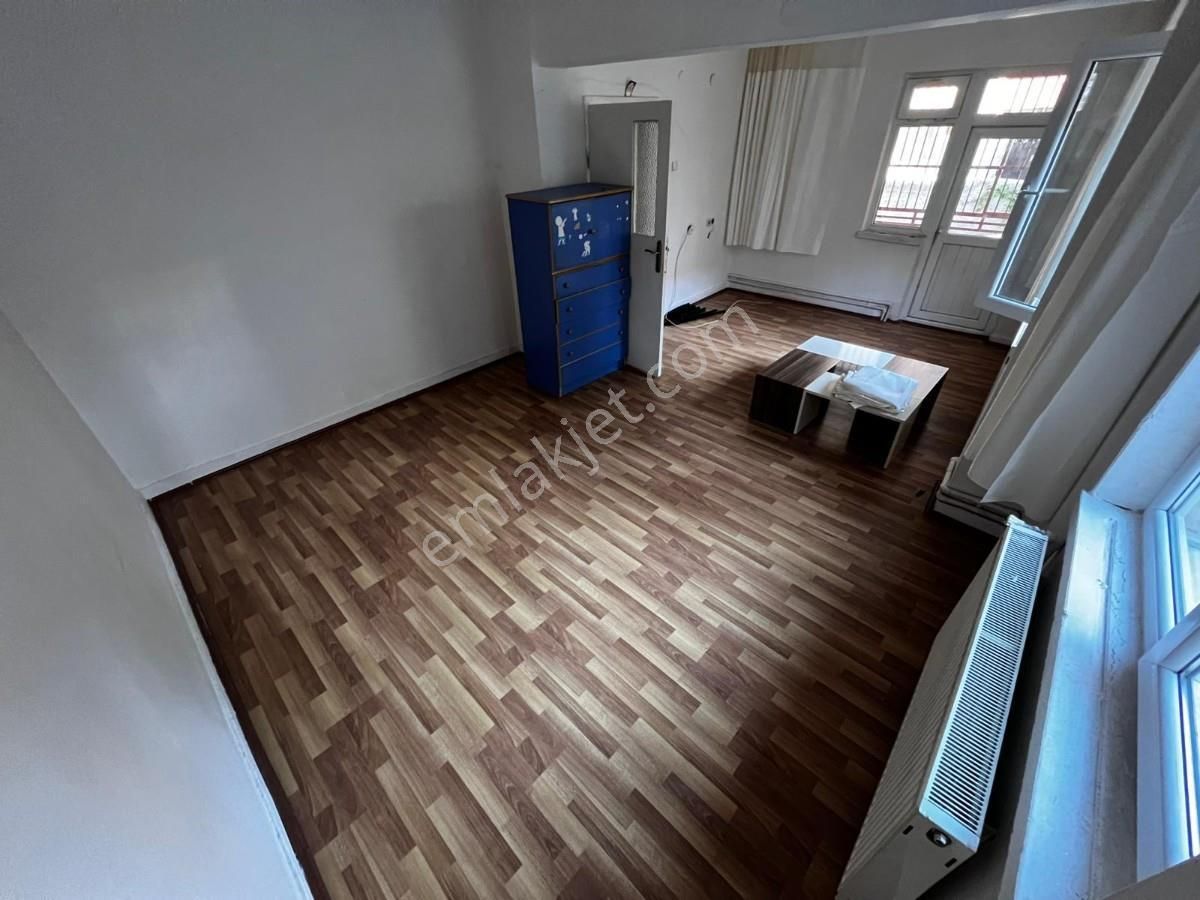 Sym Den M. Çakmak Mh. Arka Cephe Yapılı 2+1 Daire - Görsel 7