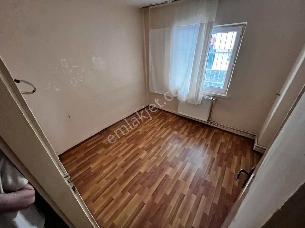 Sym Den M. Çakmak Mh. Arka Cephe Yapılı 2+1 Daire - Görsel 19