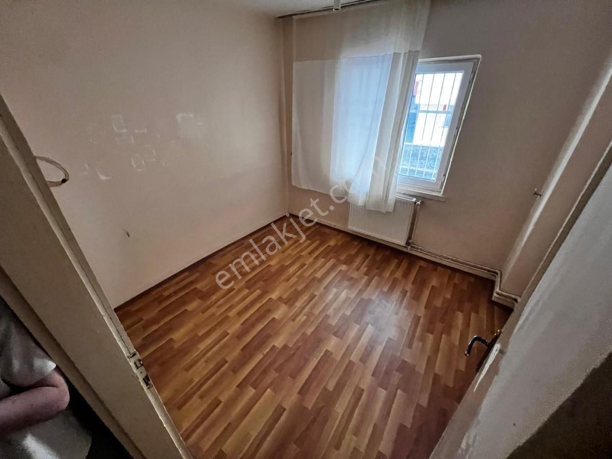 Sym Den M. Çakmak Mh. Arka Cephe Yapılı 2+1 Daire - Görsel 17