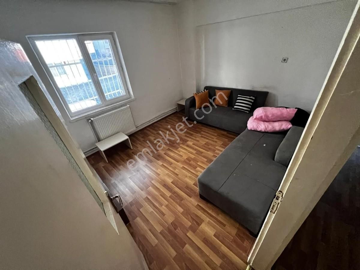 Sym Den M. Çakmak Mh. Arka Cephe Yapılı 2+1 Daire - Görsel 14