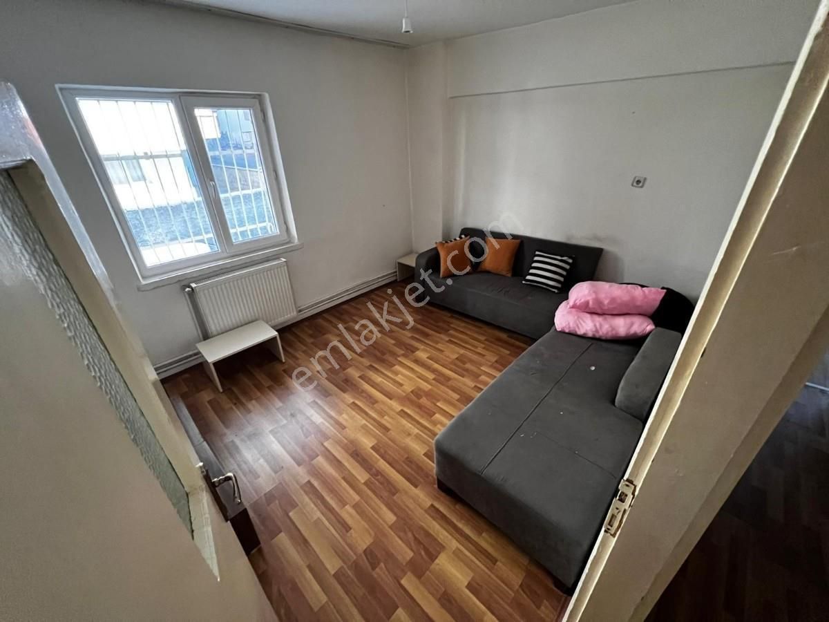 Sym Den M. Çakmak Mh. Arka Cephe Yapılı 2+1 Daire - Görsel 11