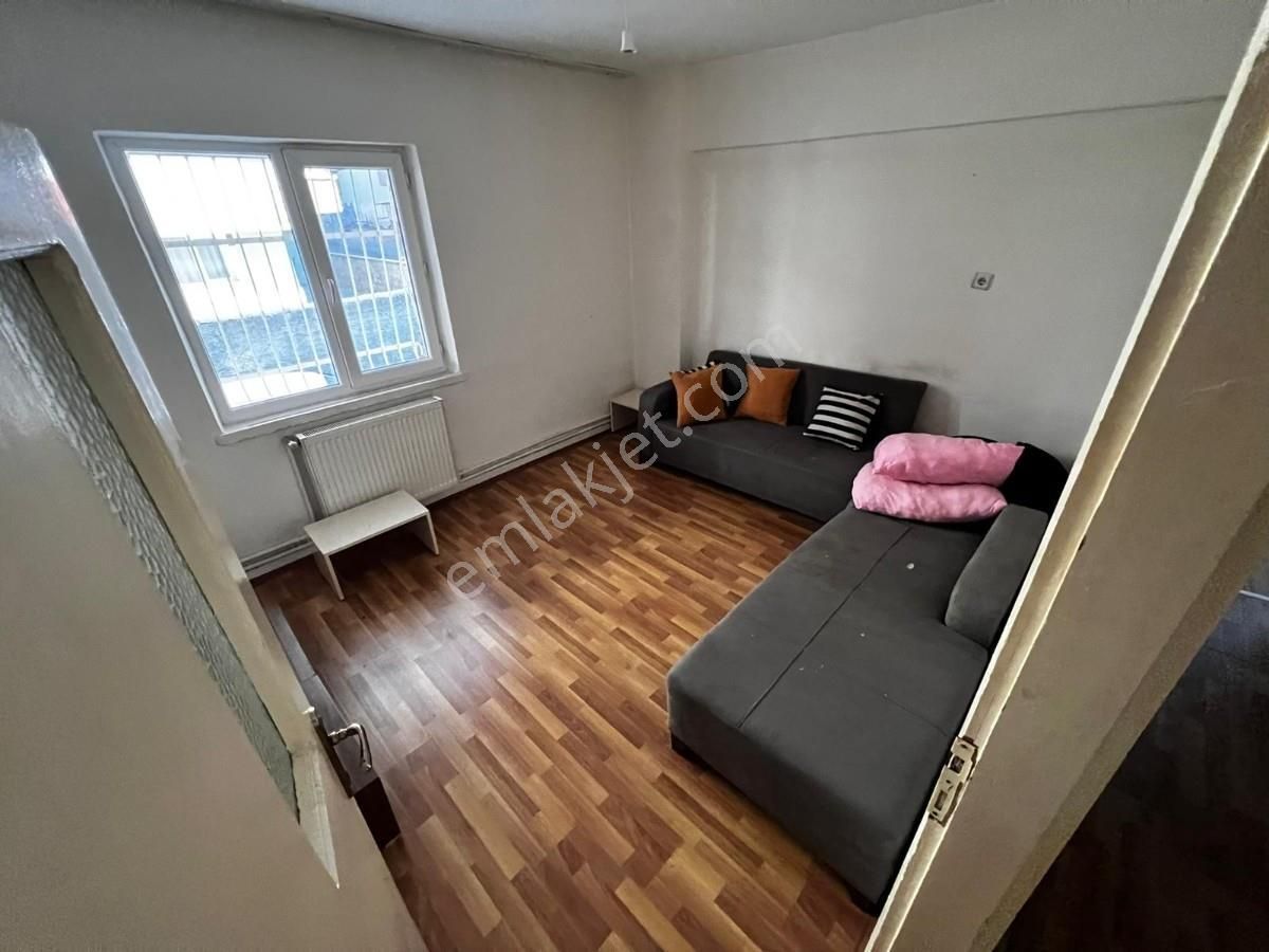 Sym Den M. Çakmak Mh. Arka Cephe Yapılı 2+1 Daire - Görsel 12