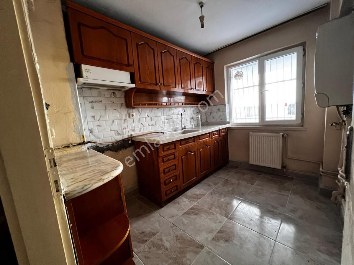 Sym Den M. Çakmak Mh. Arka Cephe Yapılı 2+1 Daire - Görsel 4