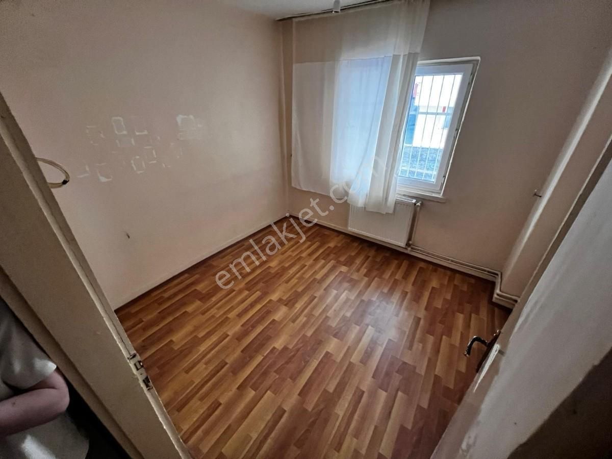 Sym Den M. Çakmak Mh. Arka Cephe Yapılı 2+1 Daire - Görsel 16