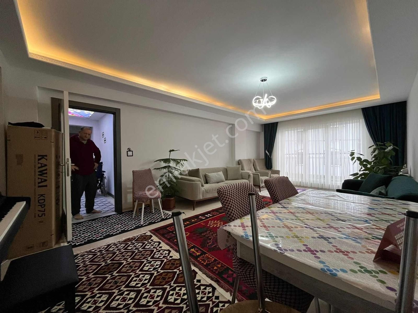 Keskin'den Yüksek Kredili Cadde Yanı Arakat Teras Balkonlu Daire - Görsel 2