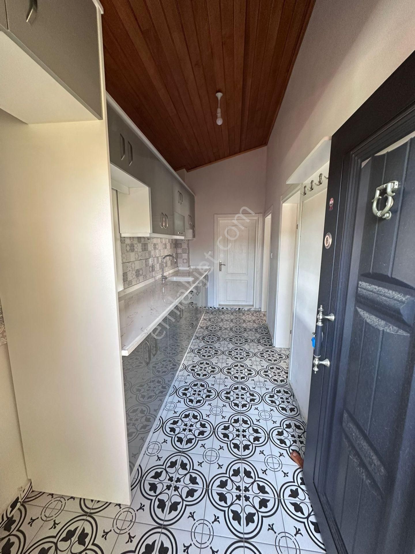 Rumeli World'den Pelitköy'ün Tam Merkezinde Satılık 2 Katlı Bina - Görsel 17