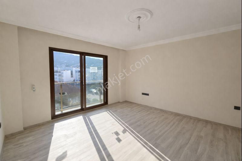 Muğla Milas Merkezde Her Yere Yürüme Satılık Kelepir Daire