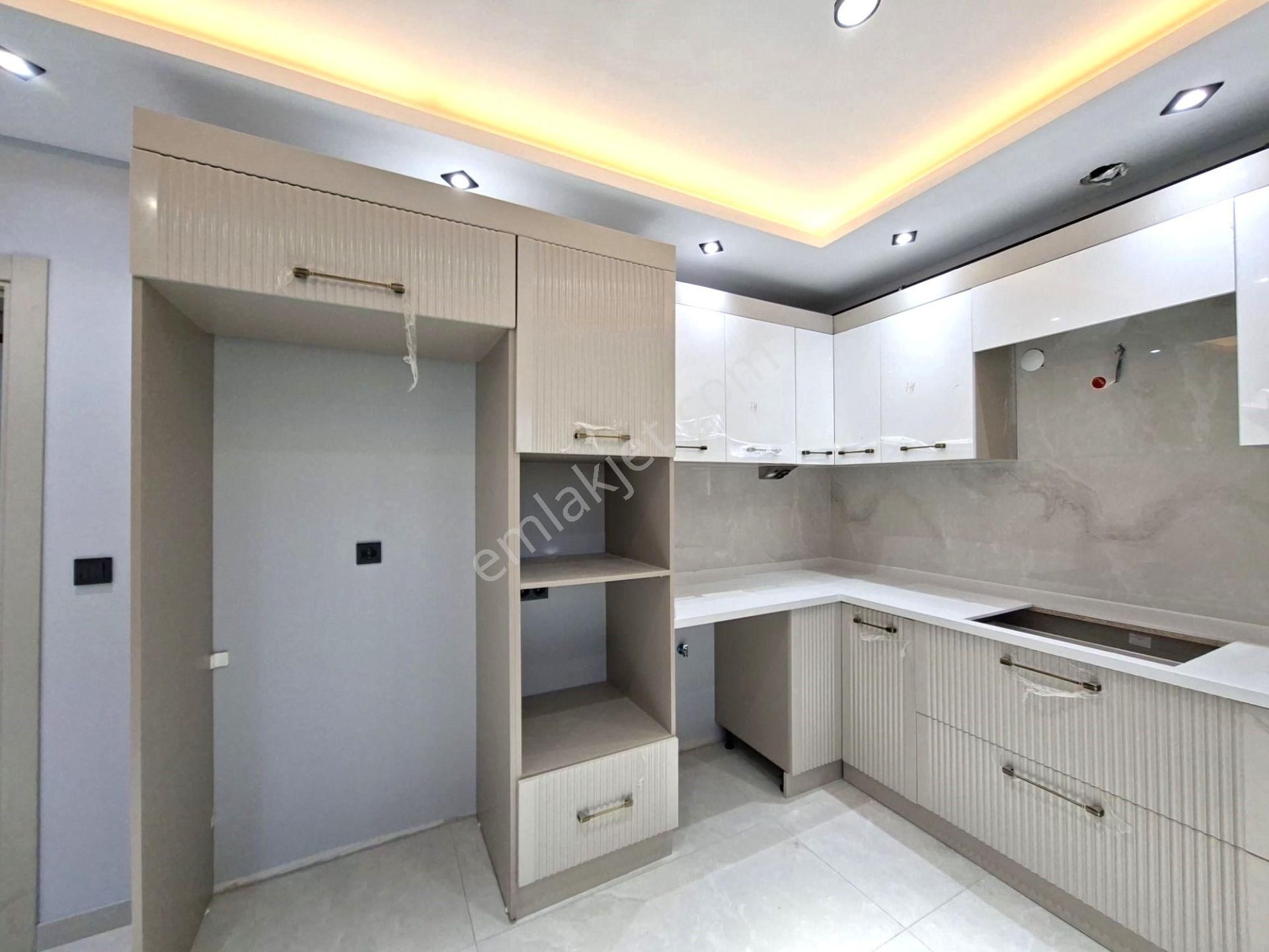 Recep Ümit'ten Şarhöyük'te Satılık Büyük Park Manzaralı Özel Garajlı 3+1 Sıfır Lüx Daireler. - Görsel 2