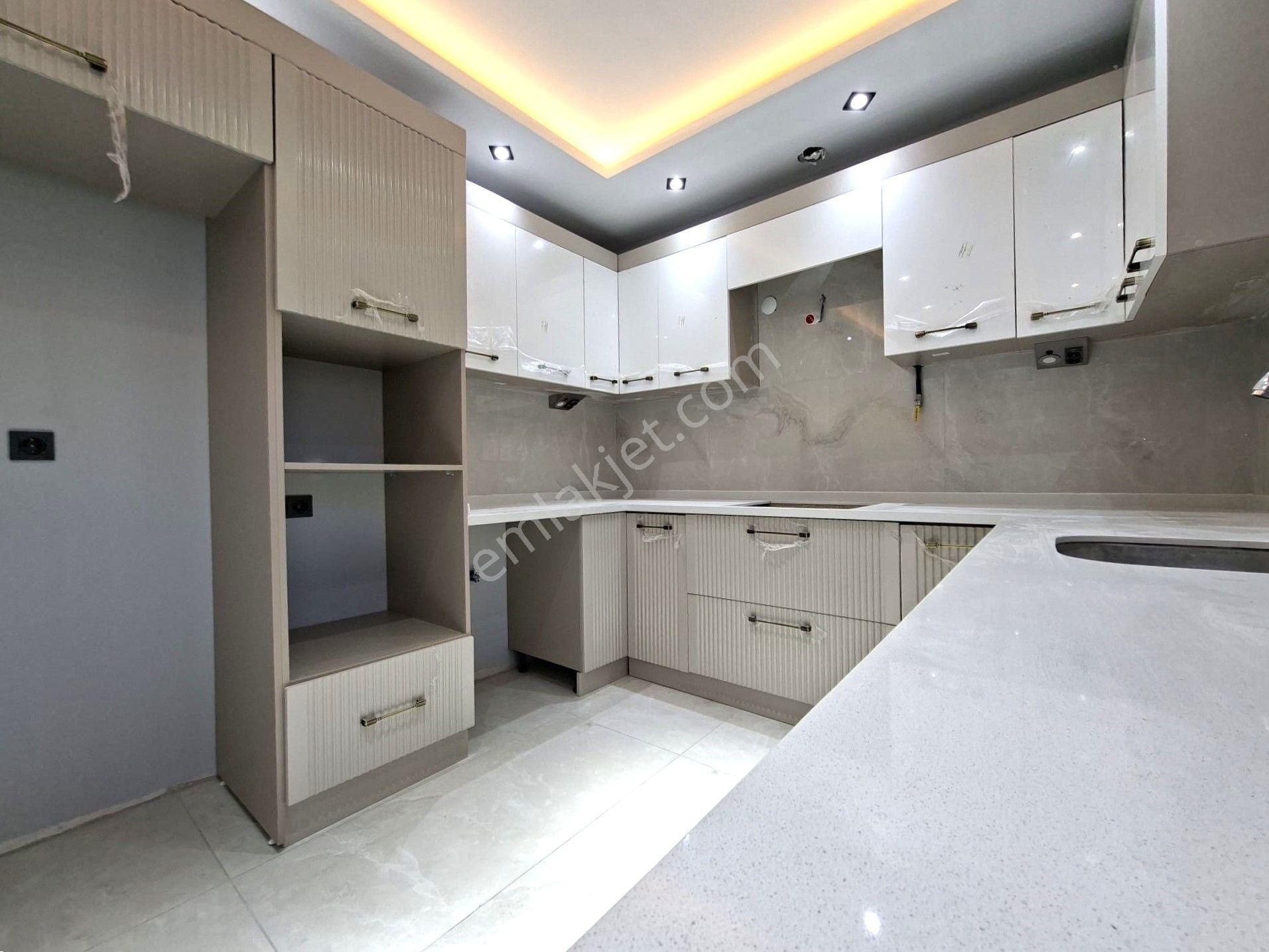 Recep Ümit'ten Şarhöyük'te Satılık Büyük Park Manzaralı Özel Garajlı 3+1 Sıfır Lüx Daireler. - Görsel 8