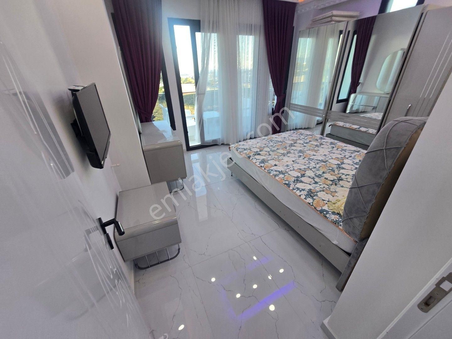 Didim Altınkumda Havuzlu Güvenlikli Sitede Satılık Eşyalı Dubleks Daire - Görsel 11