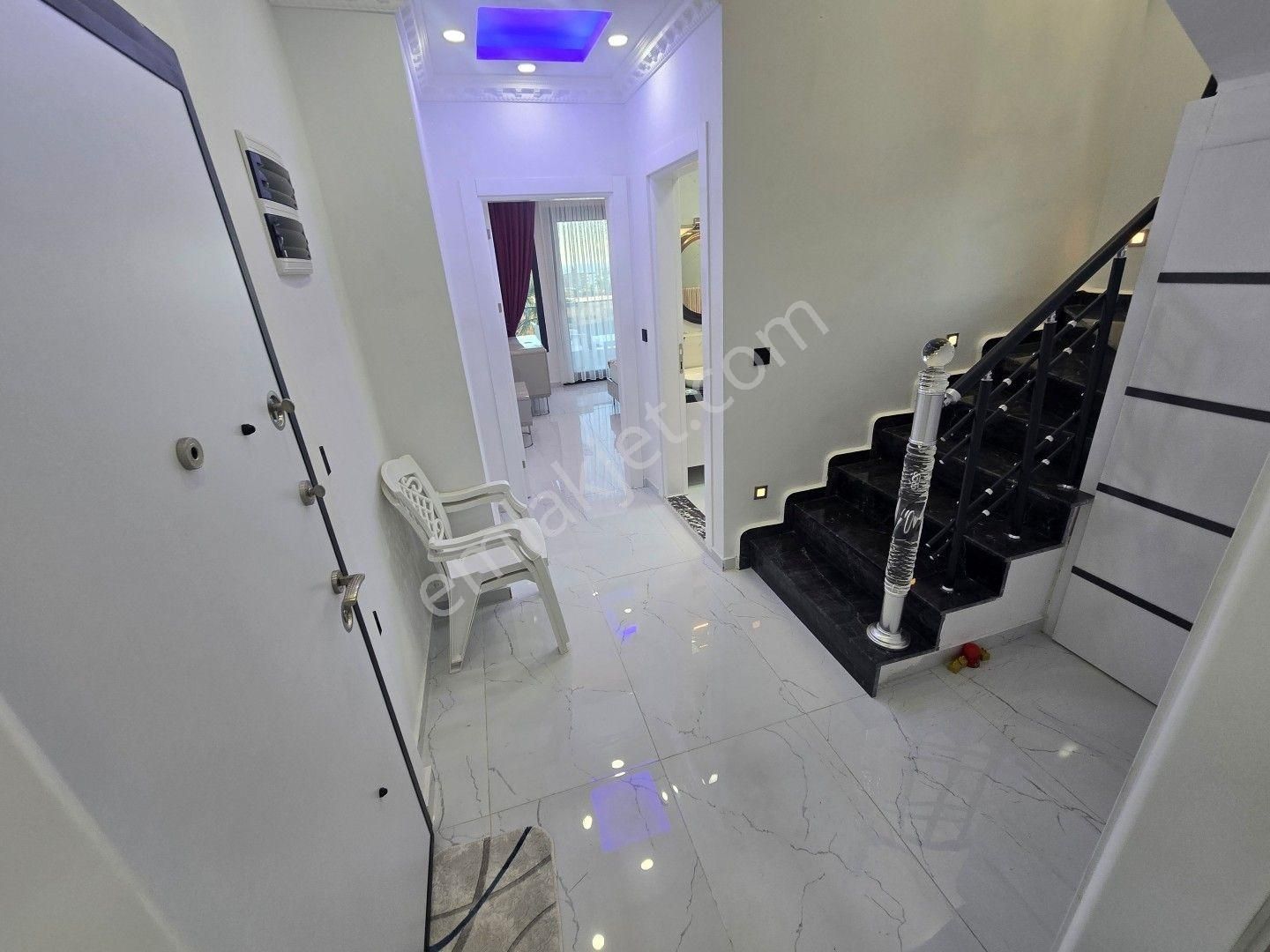 Didim Altınkumda Havuzlu Güvenlikli Sitede Satılık Eşyalı Dubleks Daire - Görsel 16