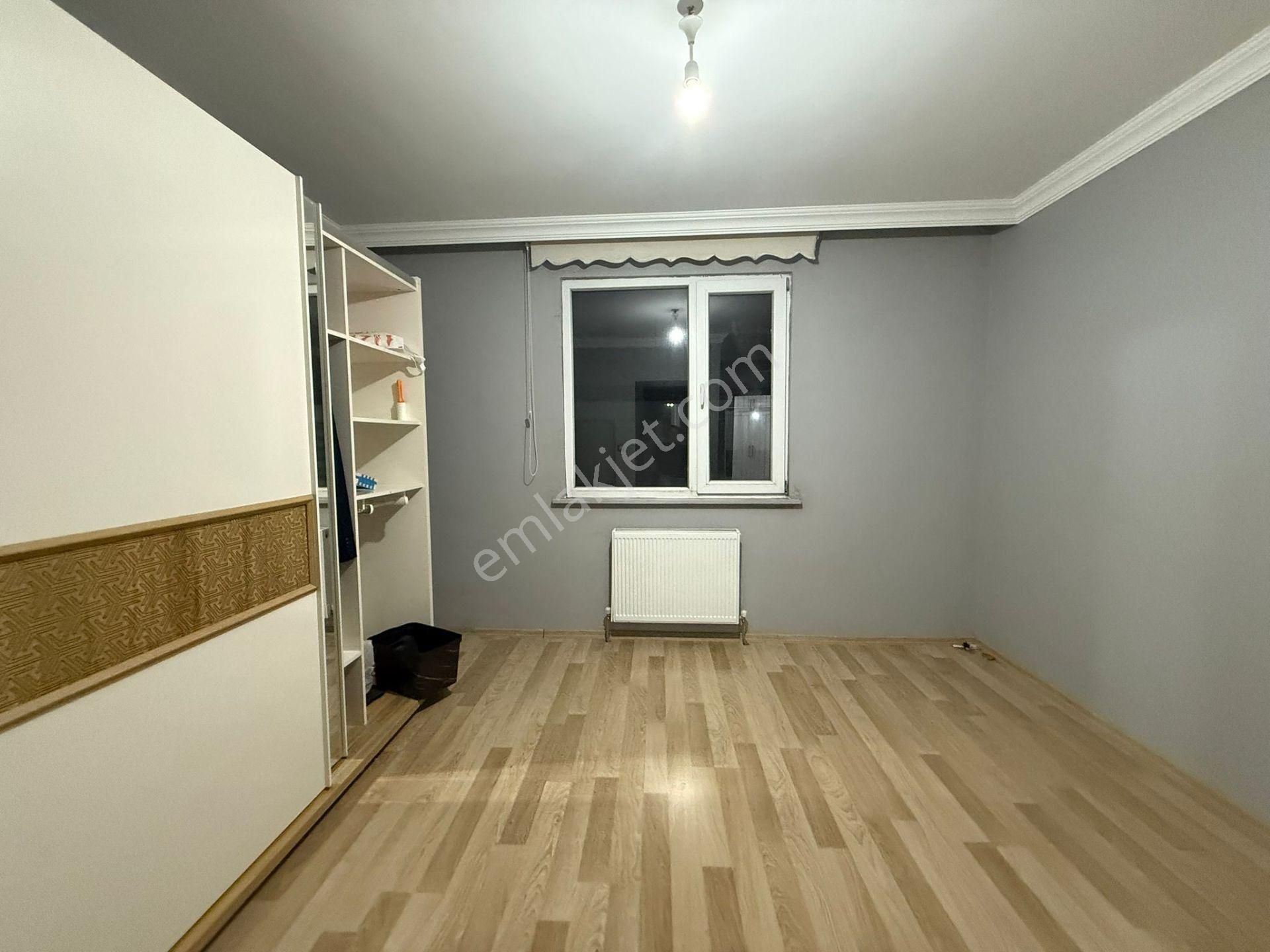 Akyüz Gayrimenkul Den; Istasyon Mah Sıte Icınde Iskanlı,kapalı Cam Balkonlu Satılık 3+1 Daire - Görsel 15