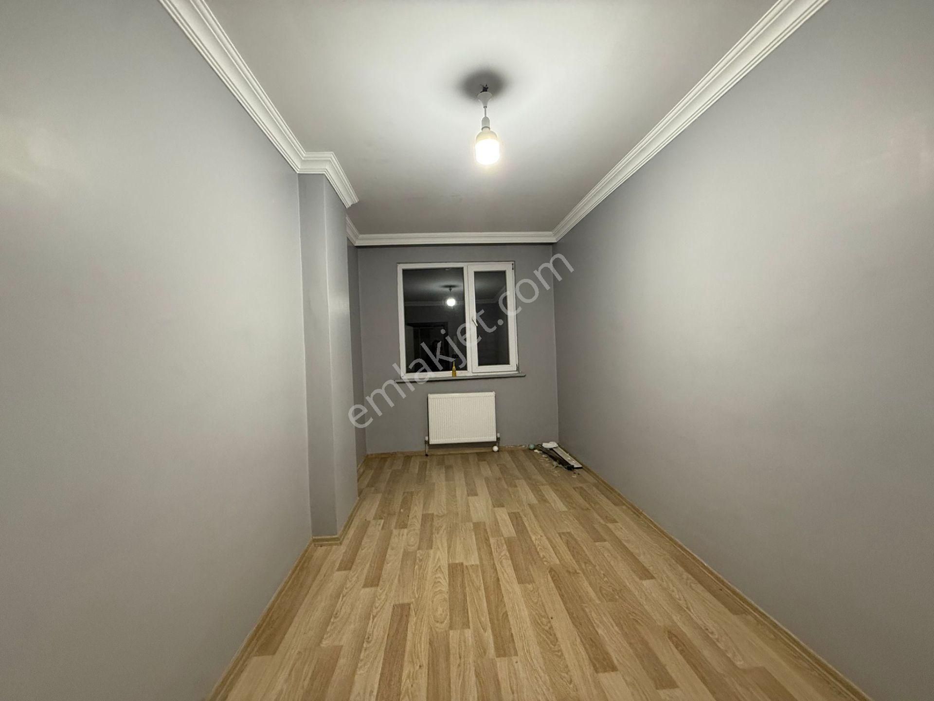 Akyüz Gayrimenkul Den; Istasyon Mah Sıte Icınde Iskanlı,kapalı Cam Balkonlu Satılık 3+1 Daire - Görsel 17