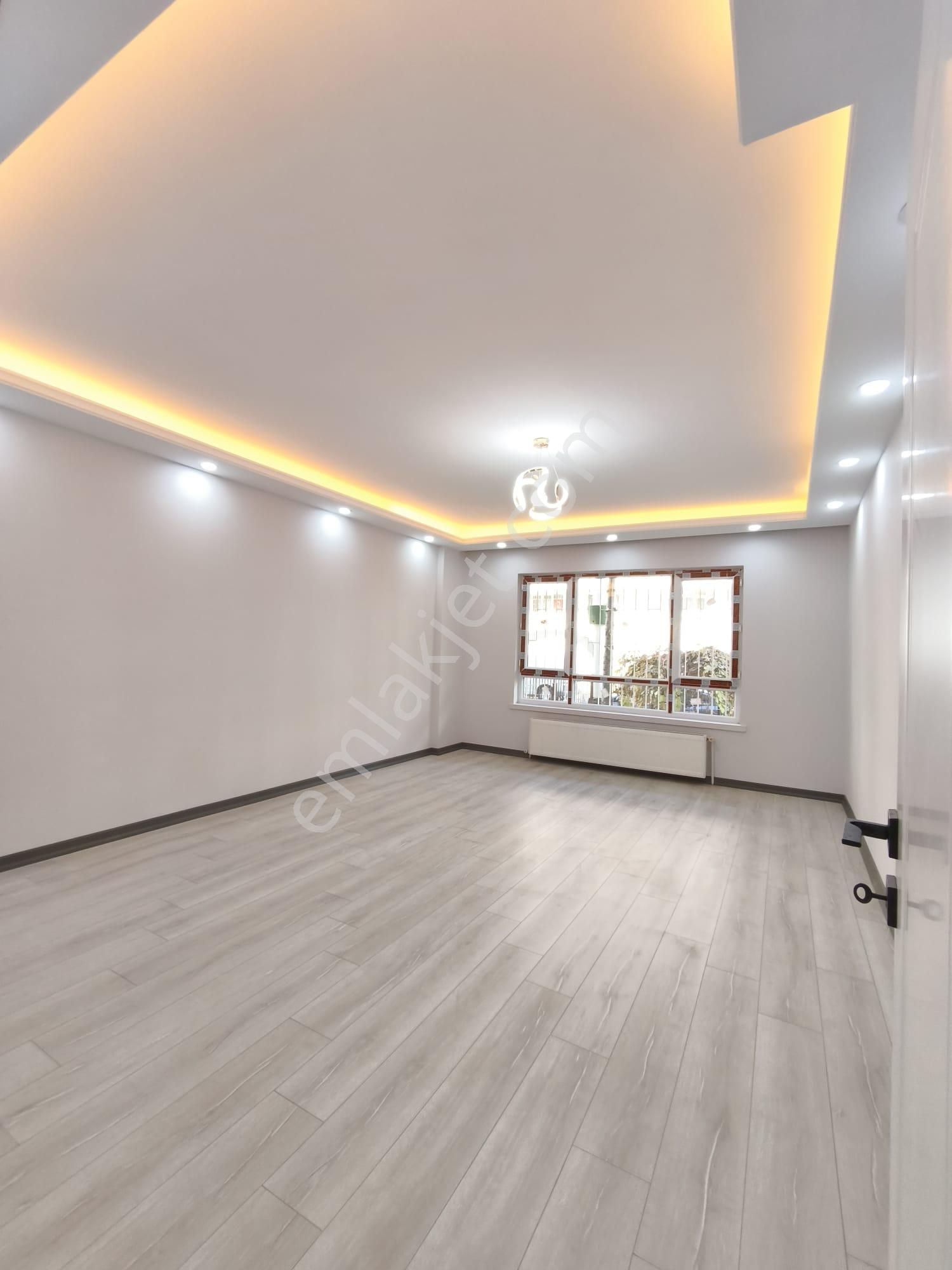 Ankara Eğitim Ve Araştırma Hastanesi Yakını Giriş Katta Full Yapılı Satılık 3+1 Daire !!! - Görsel 3