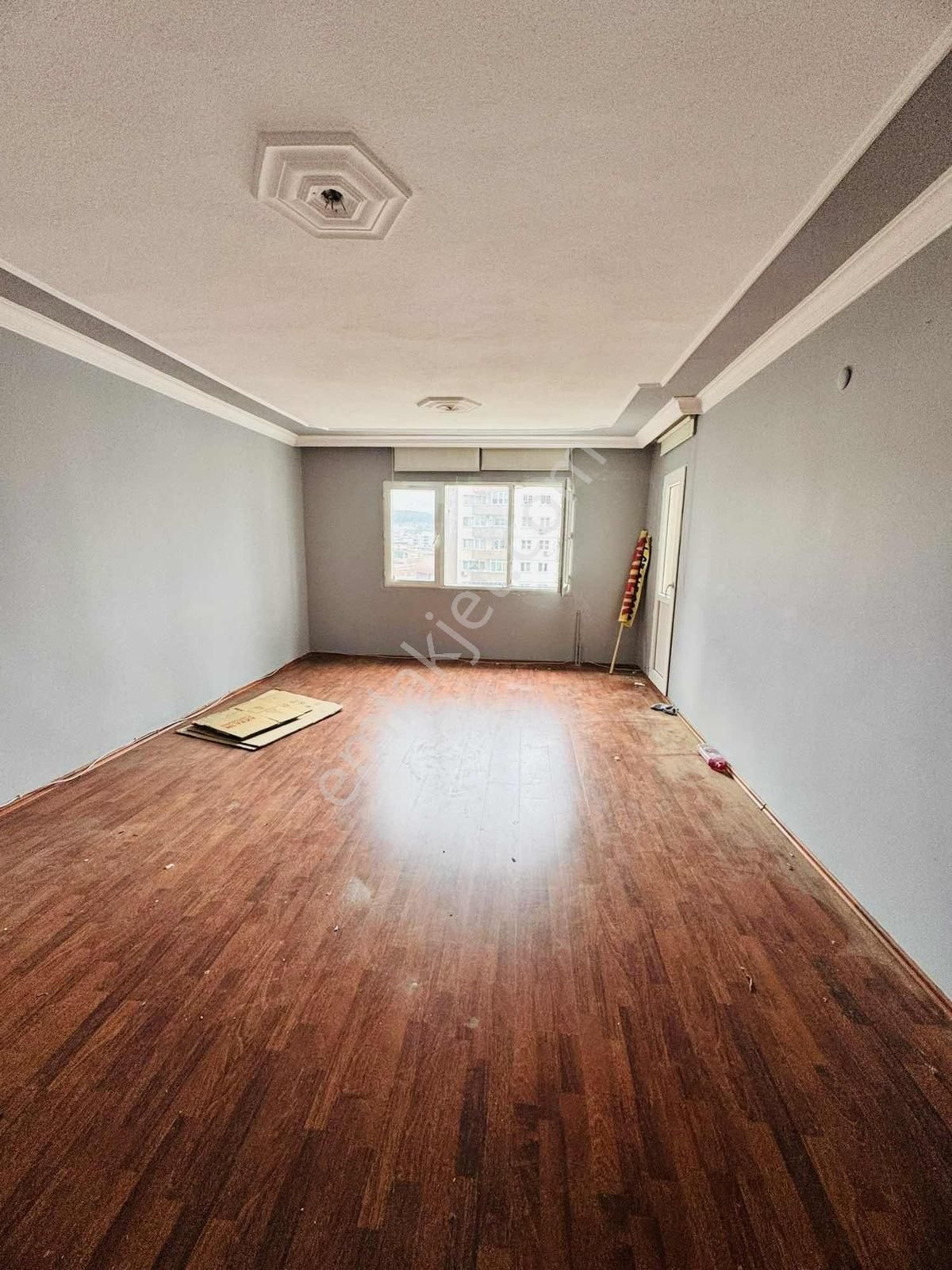 Buca Yenigün Mh. 3+1 Arakat Asansörlü Boş Daire Acil Satılık - Görsel 3