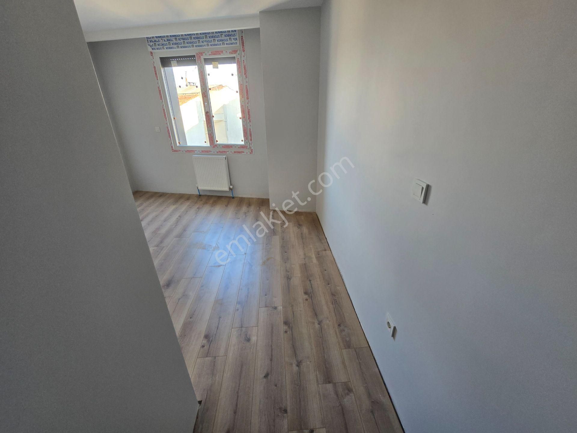 Deluxe 26 ' Dan Yeni Binada Asansörlü Ara Kat 2+1 75 M2 Daire - Görsel 11