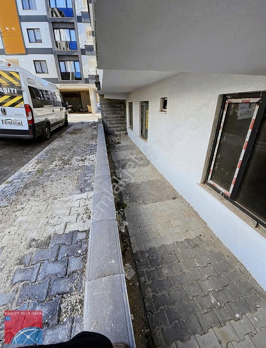 Çekmeköy Taşdelen'de Ormanın Yanında 3+1 Sıfır Giriş Kat Daire - Görsel 3