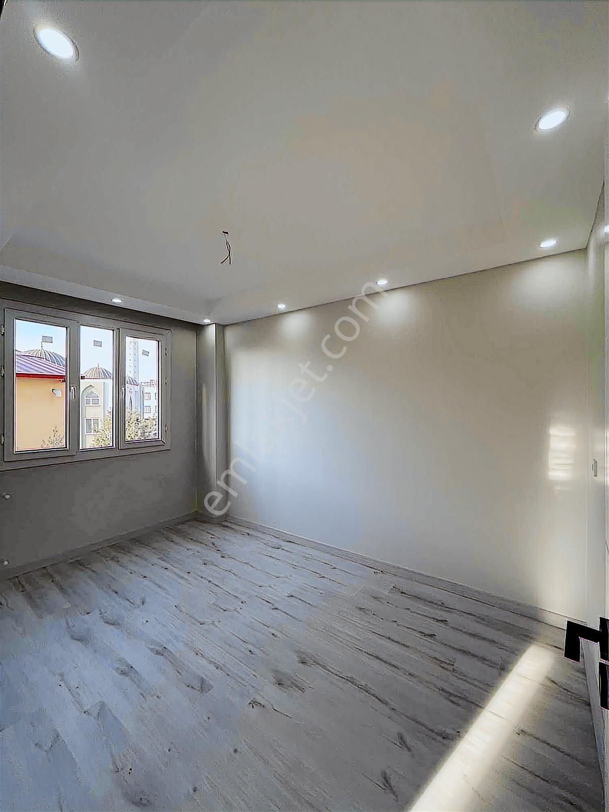 Yesıltepe'de Lüx İscilikli Yenı Yapı Balkonlu Kapalı Mutfak 2+1 - Görsel 4