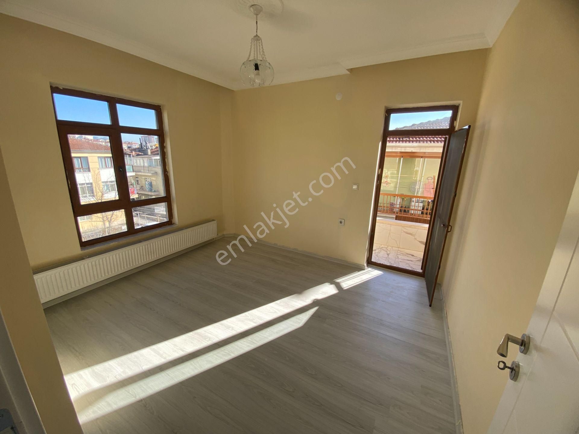 Etlik İncirlide Çok Merkezi Konumda 3+1 Full Yapılı 2.arakat Kiralık Daire - Görsel 29