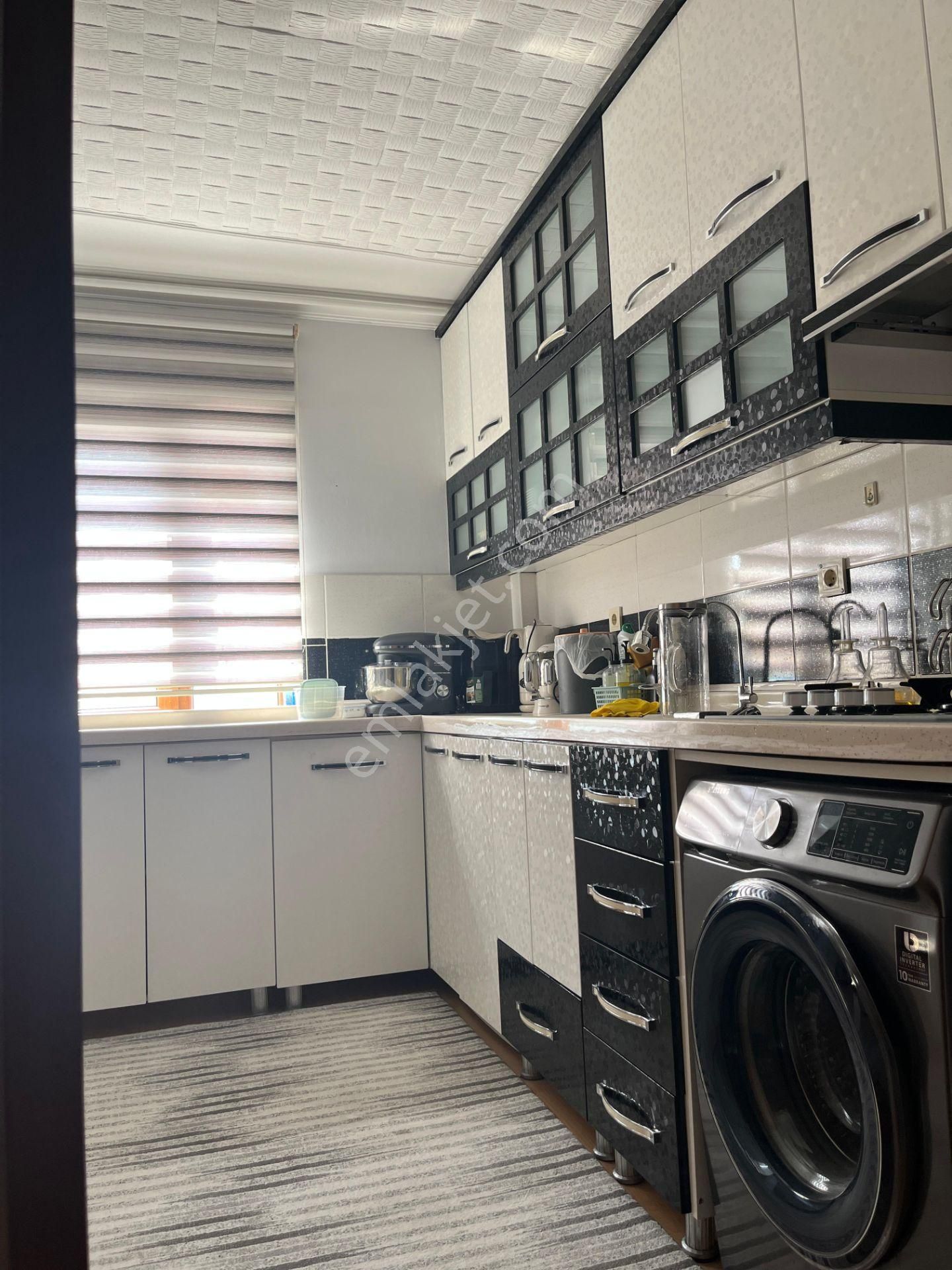 Y.mahalle Çakırlar Kavşakta Ara Katta Full Yapılı Site İçi 3+1 Satılık Daire - Görsel 3