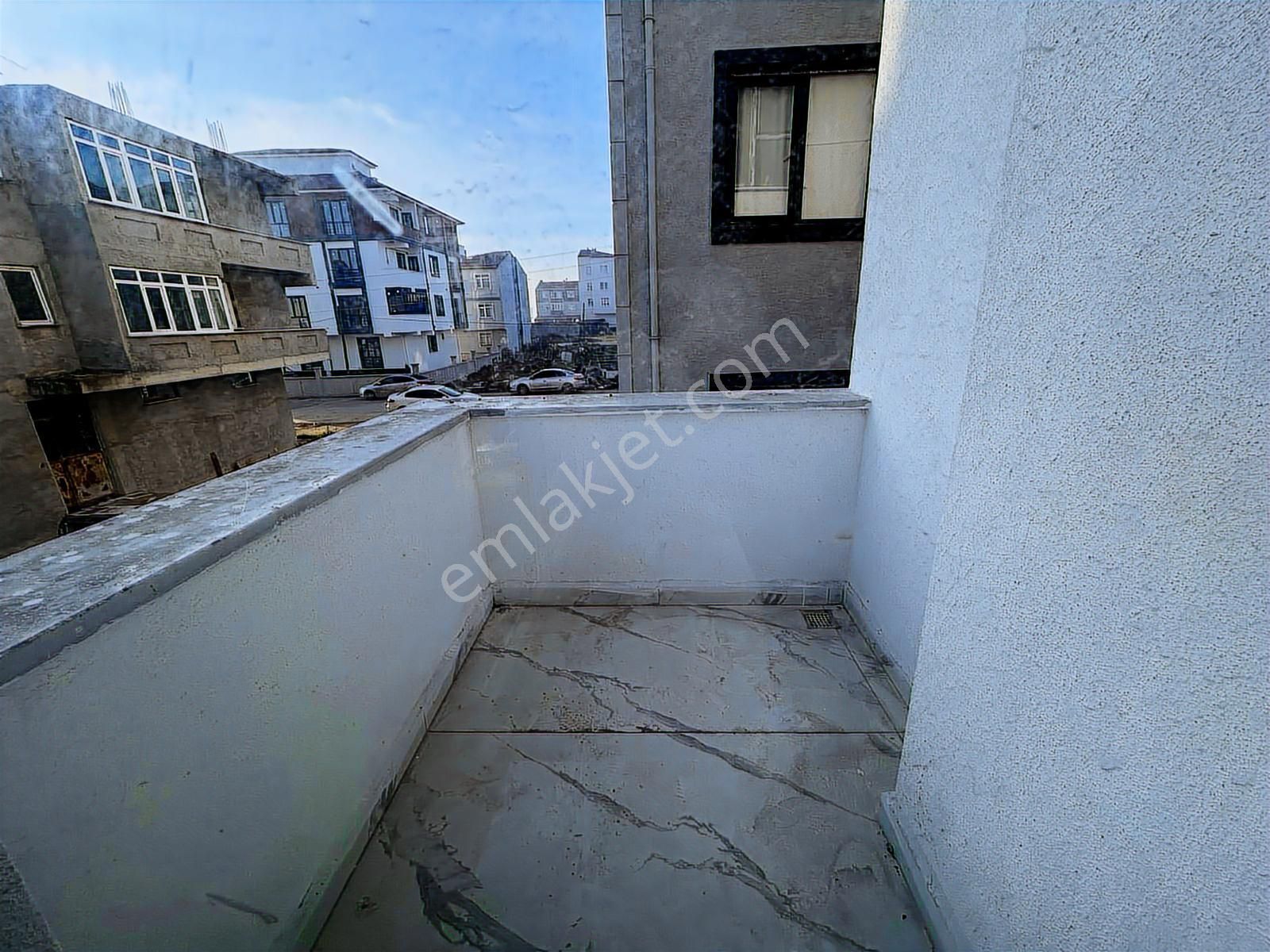 Yunus Emre Mahallesinde Ara Kat 2+1 Lüks Daire ,modern Ve Ferah - Görsel 11