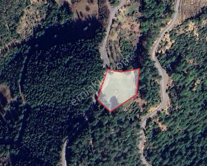 Karatepe'de Eğımı Düşük Asfalt Yol Kenarı Tarla - Görsel 4