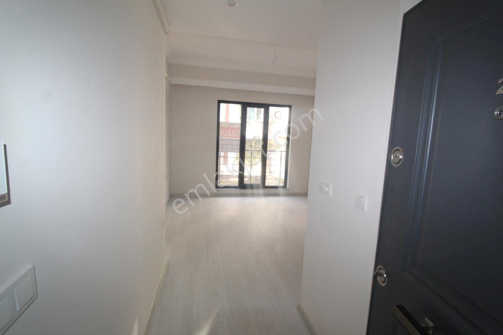 Balıkesir Yön Gayrimenkulden Plevnede 1+1 Kiralık - Görsel 3