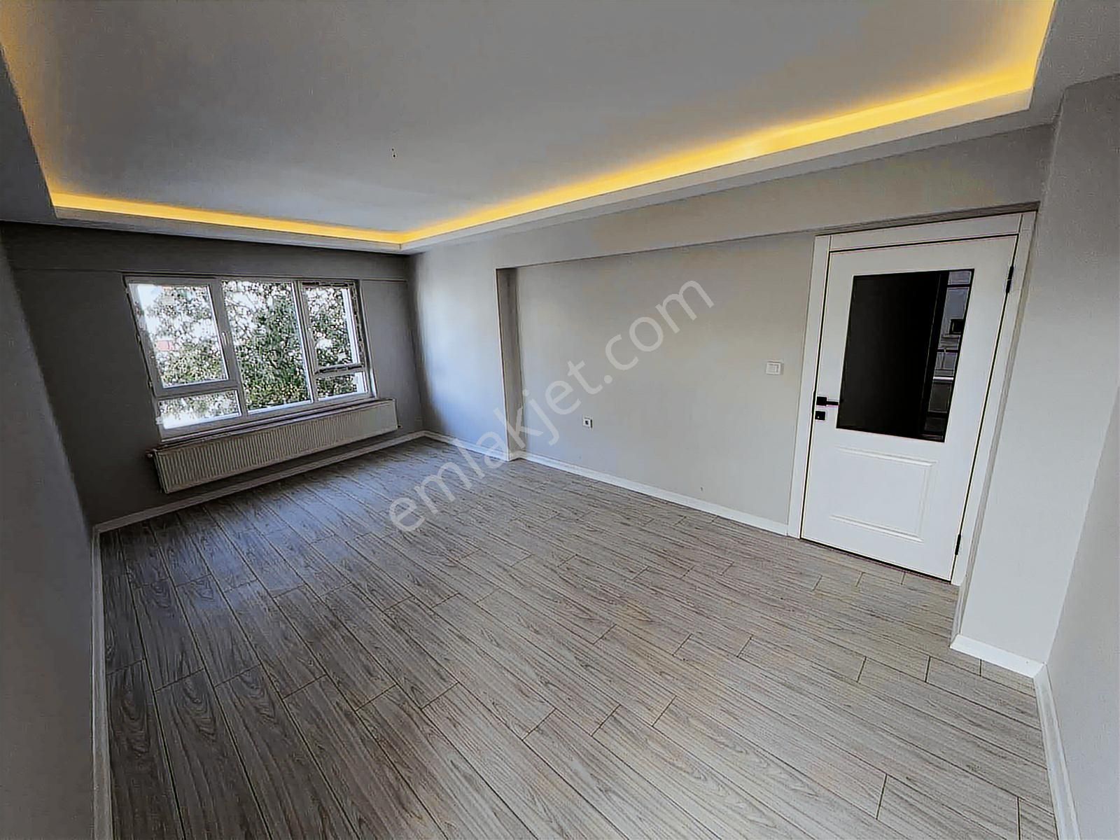 Eviva'dan Topçu Mah. Ara Katta Ön Cephe Full Yapılı Satılık 3+1 - Görsel 5