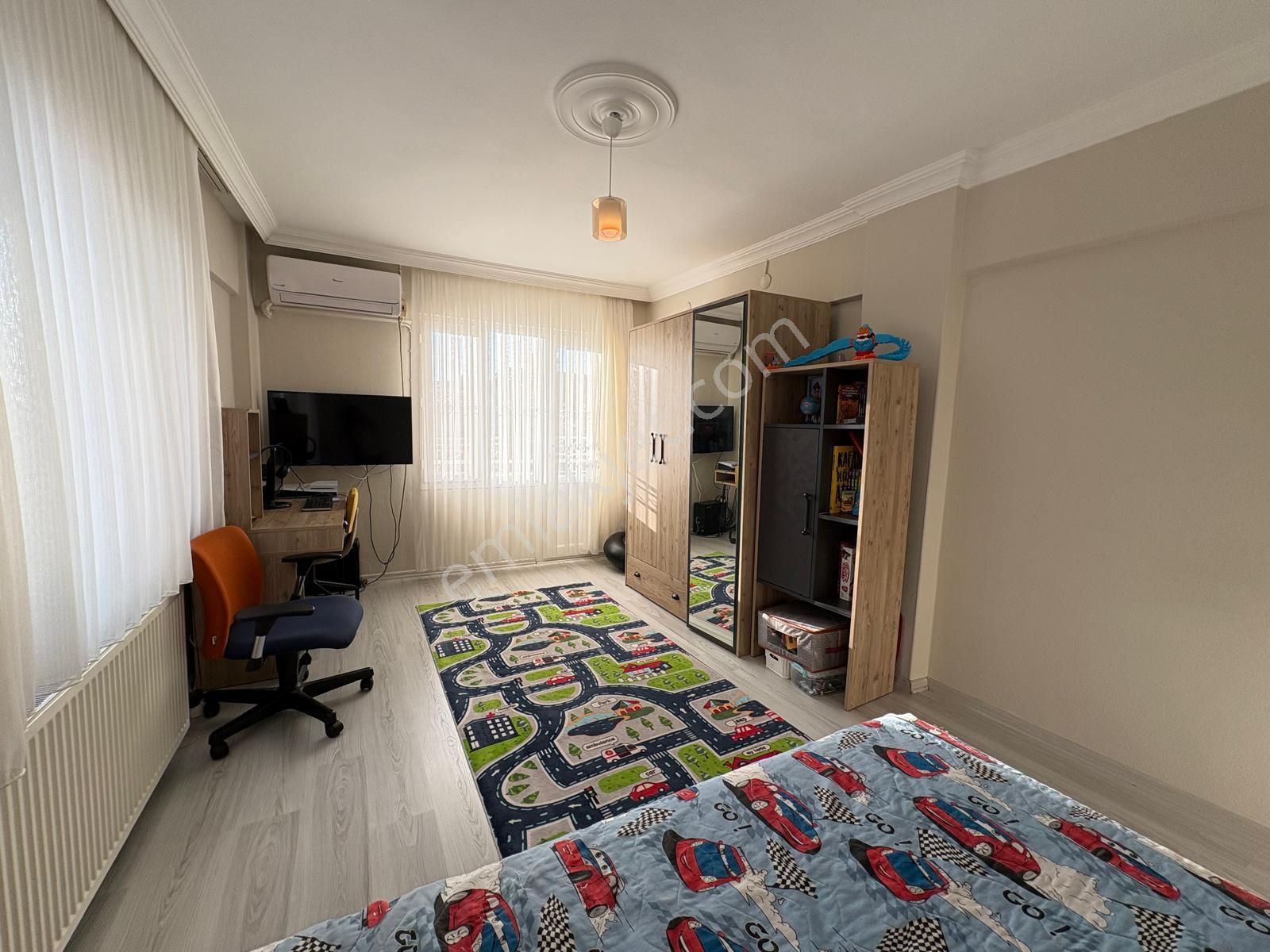 Bornova Kızılay’da 3 Cepheli, 3 Balkonlu Geniş 1. Kat Daire - Görsel 23