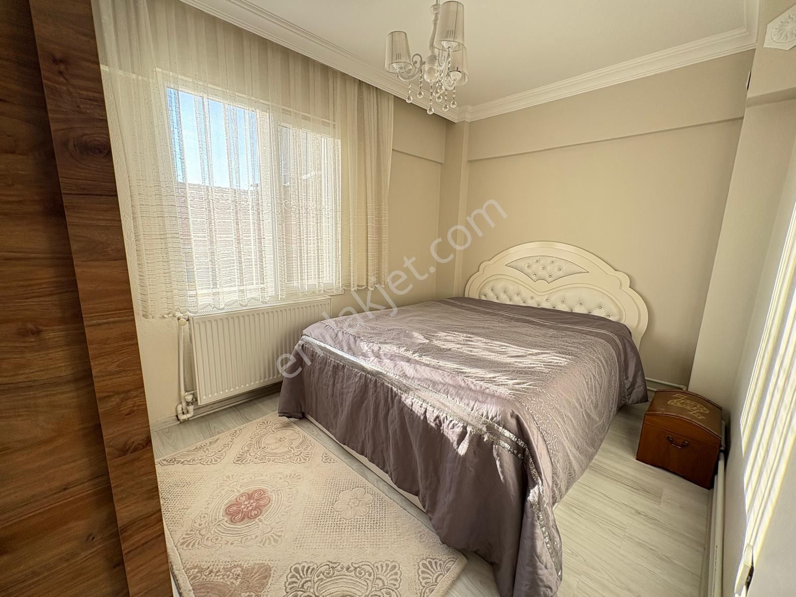 Bornova Kızılay’da 3 Cepheli, 3 Balkonlu Geniş 1. Kat Daire - Görsel 19