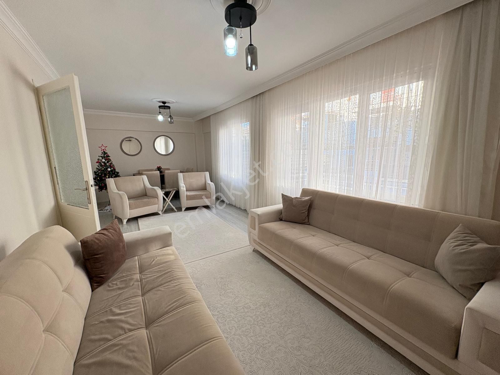 Bornova Kızılay’da 3 Cepheli, 3 Balkonlu Geniş 1. Kat Daire - Görsel 31