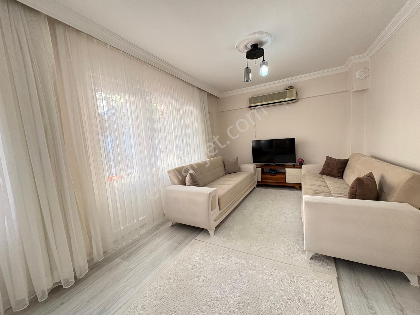 Bornova Kızılay’da 3 Cepheli, 3 Balkonlu Geniş 1. Kat Daire - Görsel 29