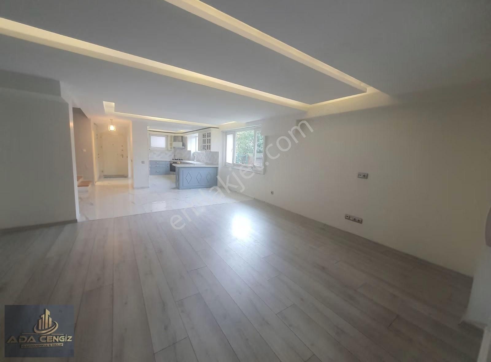 Şehrin En Güzel Lokasyonunda Bahçeli Dubleks Site İçinde - Görsel 25