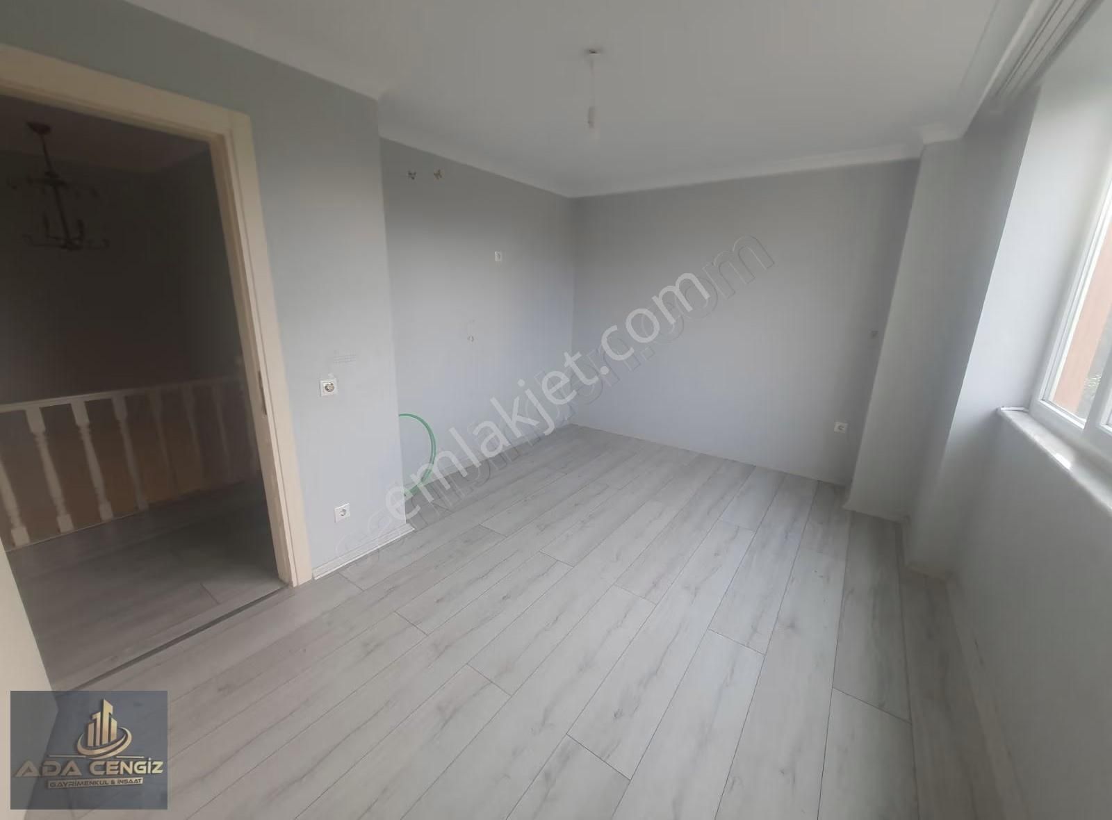 Şehrin En Güzel Lokasyonunda Bahçeli Dubleks Site İçinde - Görsel 11