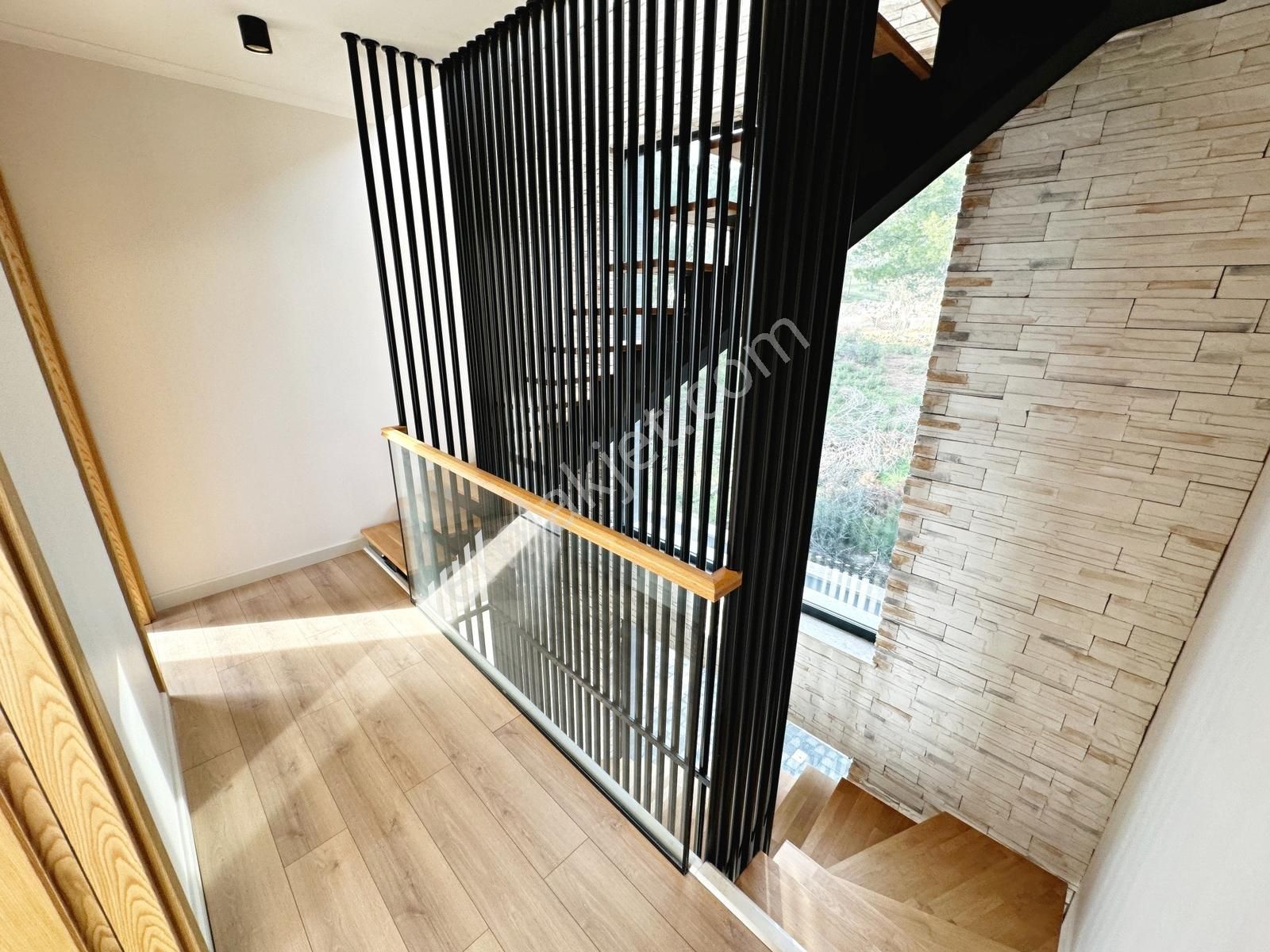 Ayanoğlun'dan Güre'de Tasarım 4+1 Havuzlu Bahçeli Satılık Villa - Görsel 22