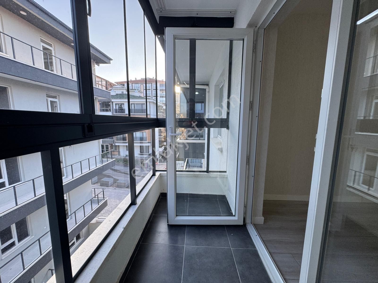 Pursaklar İmir Emlak'tan Asansörlü Lüx 3+1 Sıfır Daire - Görsel 16