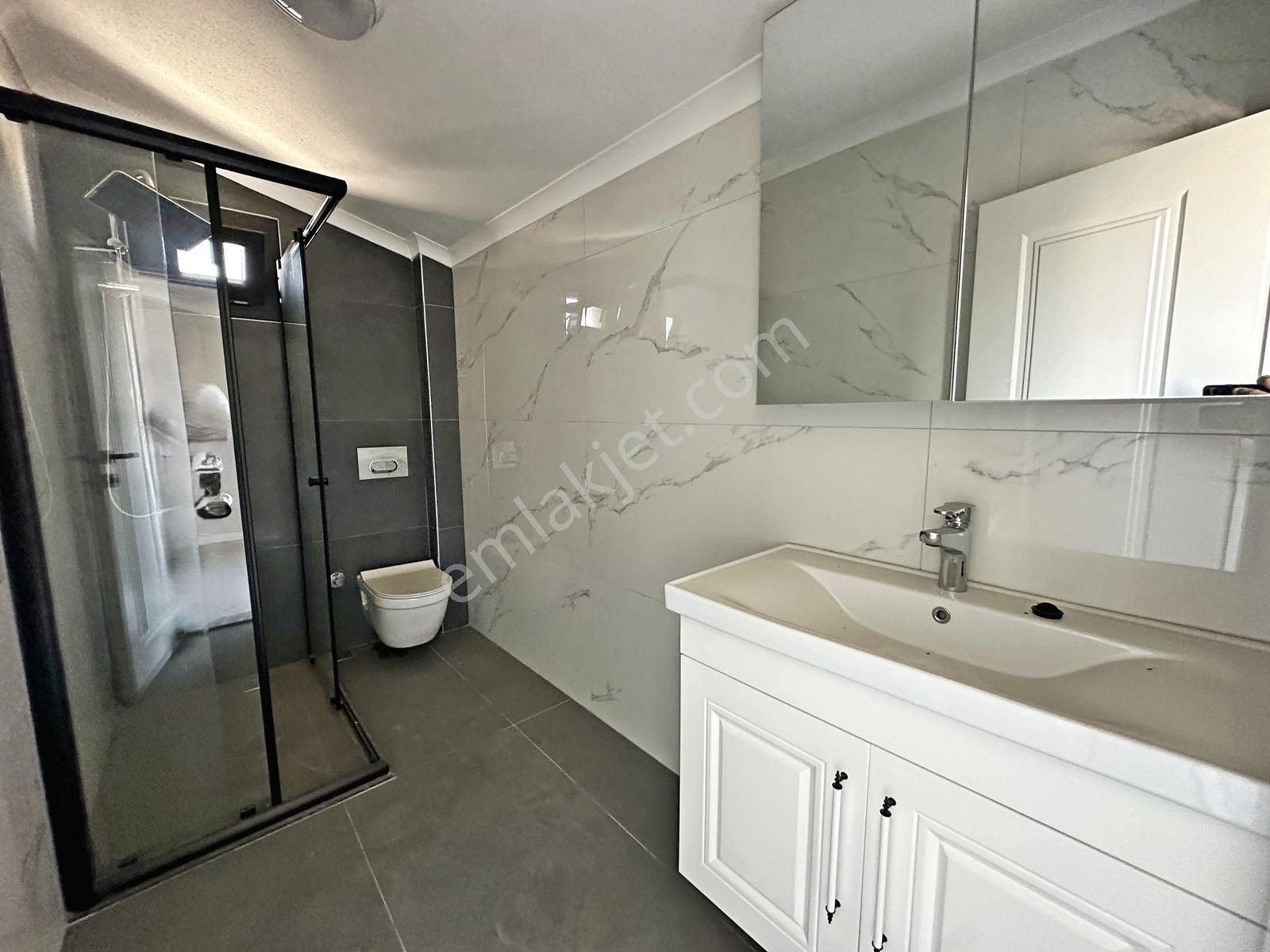 Ayanoğlun'dan Denize Yakın Müstakil Yaşam Alanlı 3+1 Sıfır Villa - Görsel 22