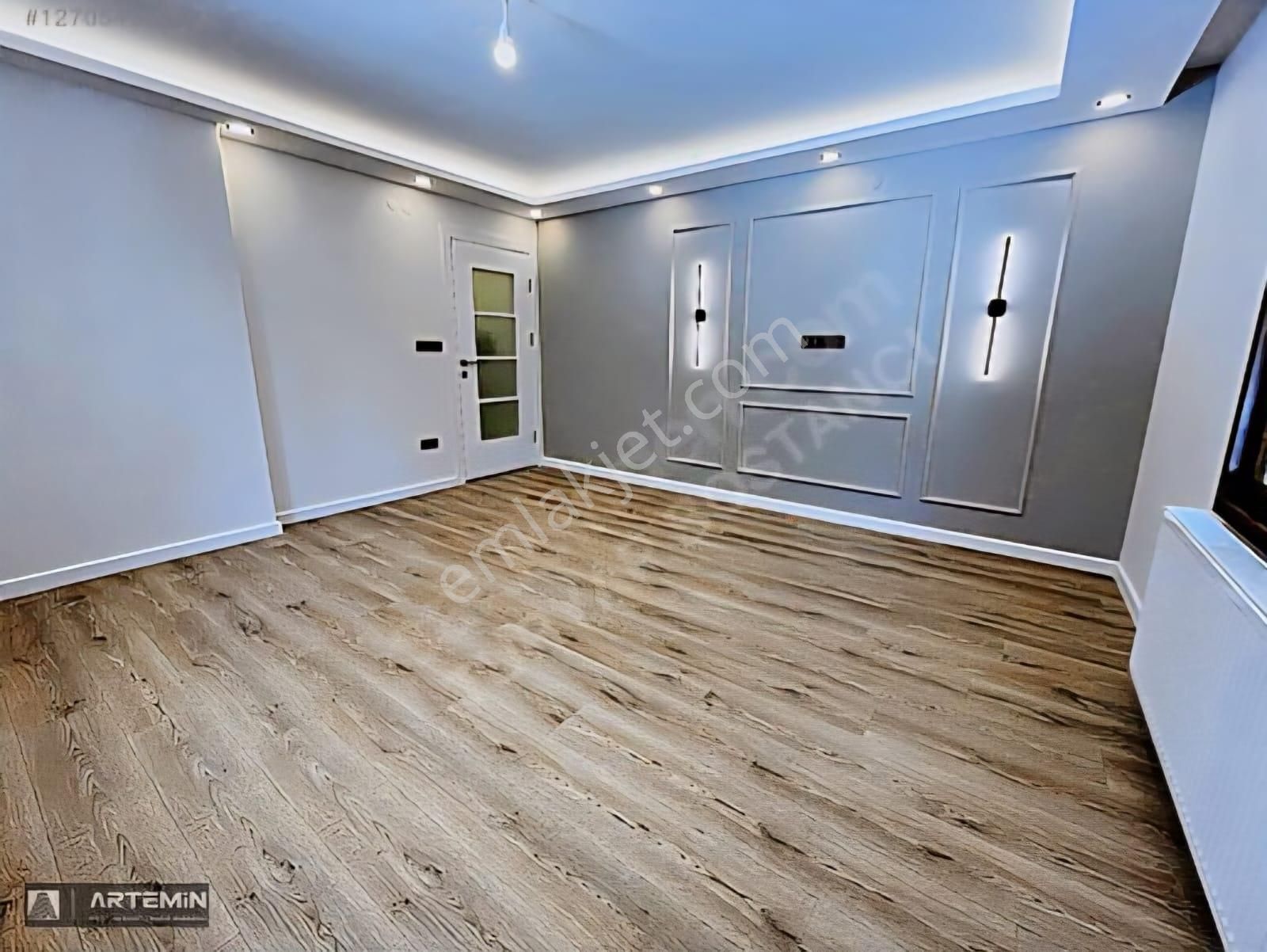 Sahilde Yenilenmiş Ayrı Mutfaklı Ve Balkonlu 1+1 75 M2 Ön Cephe - Görsel 14