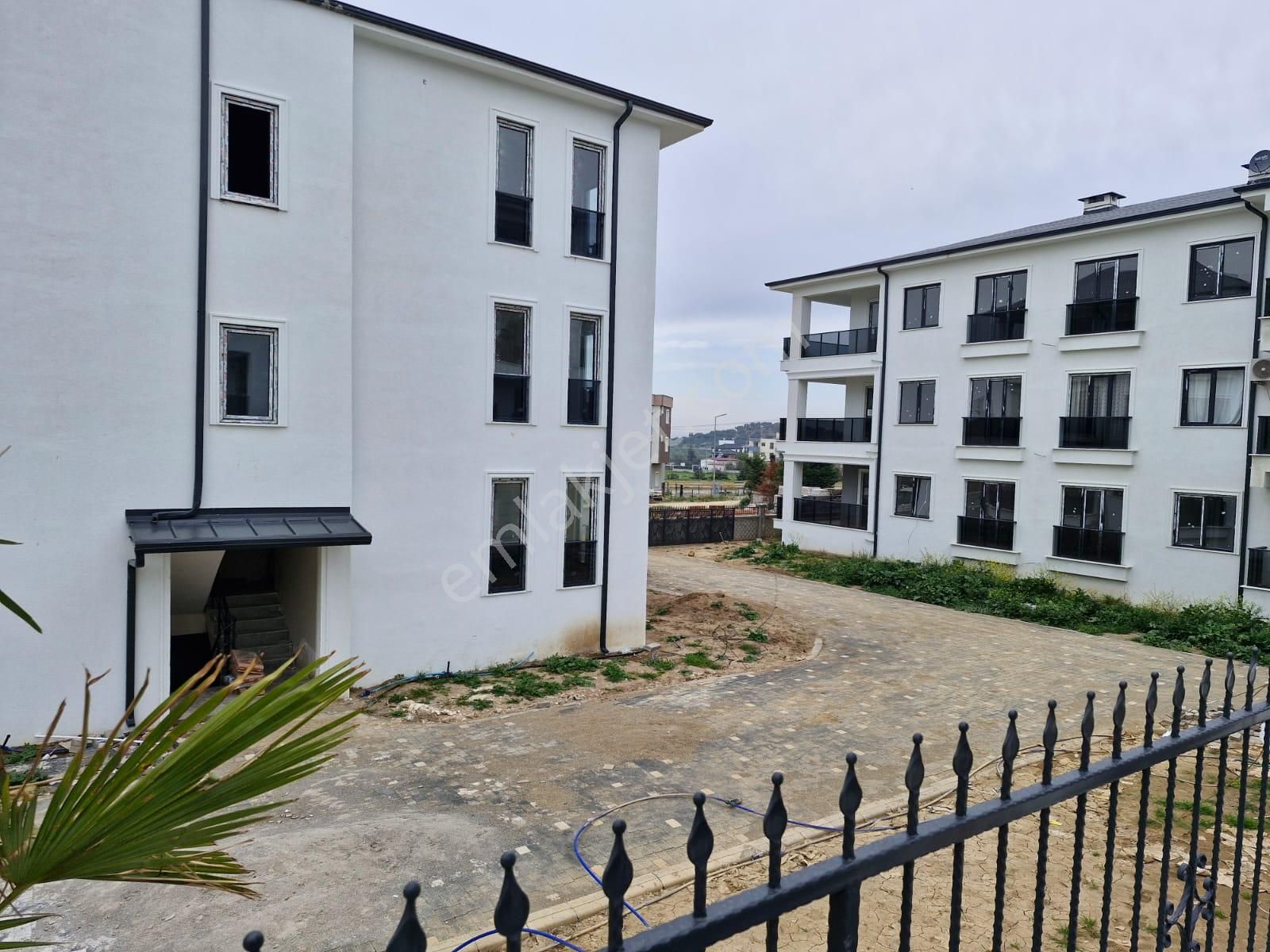 Rumeli World'den Karaağaç'ta Site İçinde Deniz Manzaralı Daire - Görsel 2