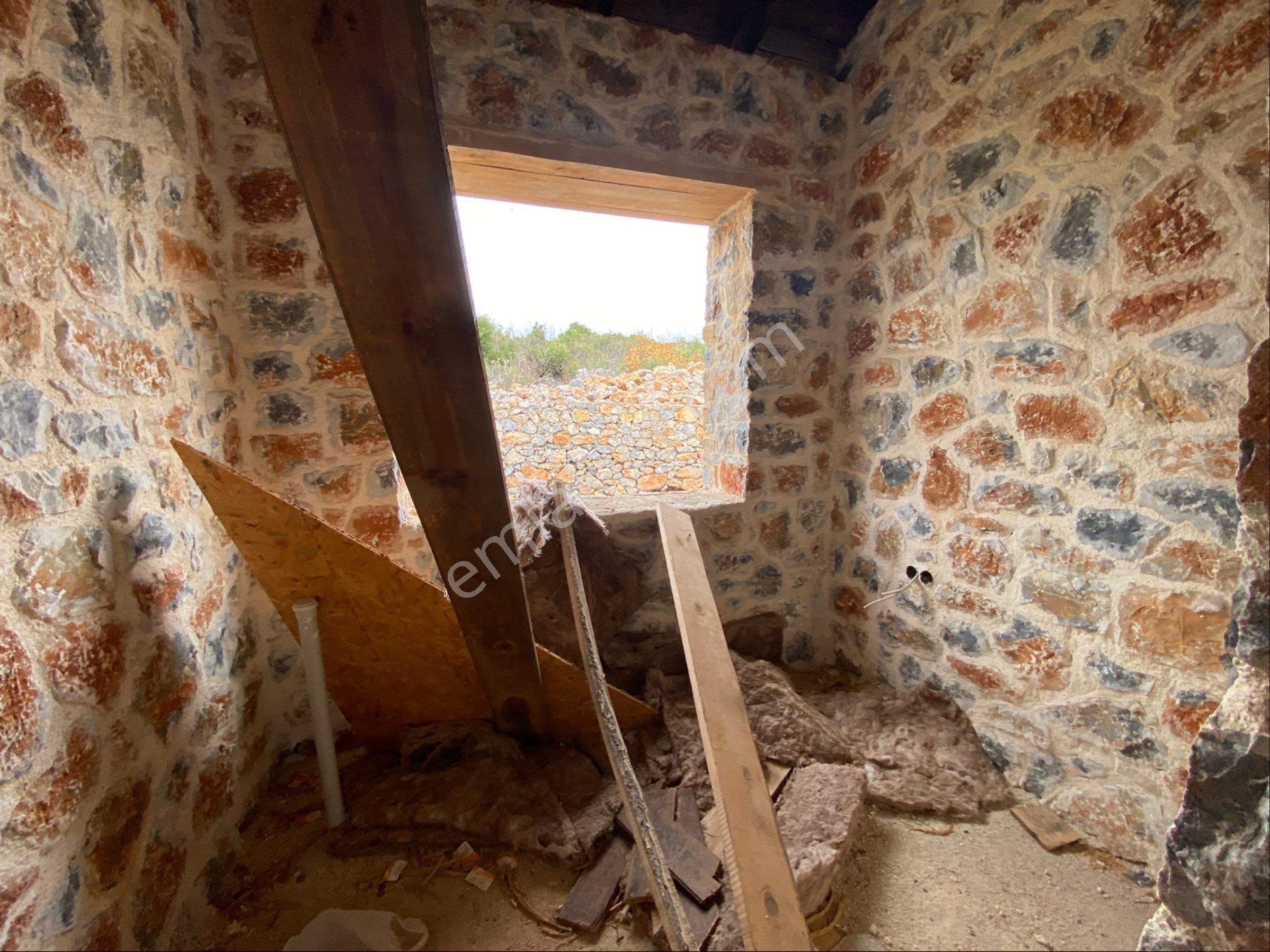 Alanya Orhanköy'de Satılık Müstakil Taş Ev - Görsel 18