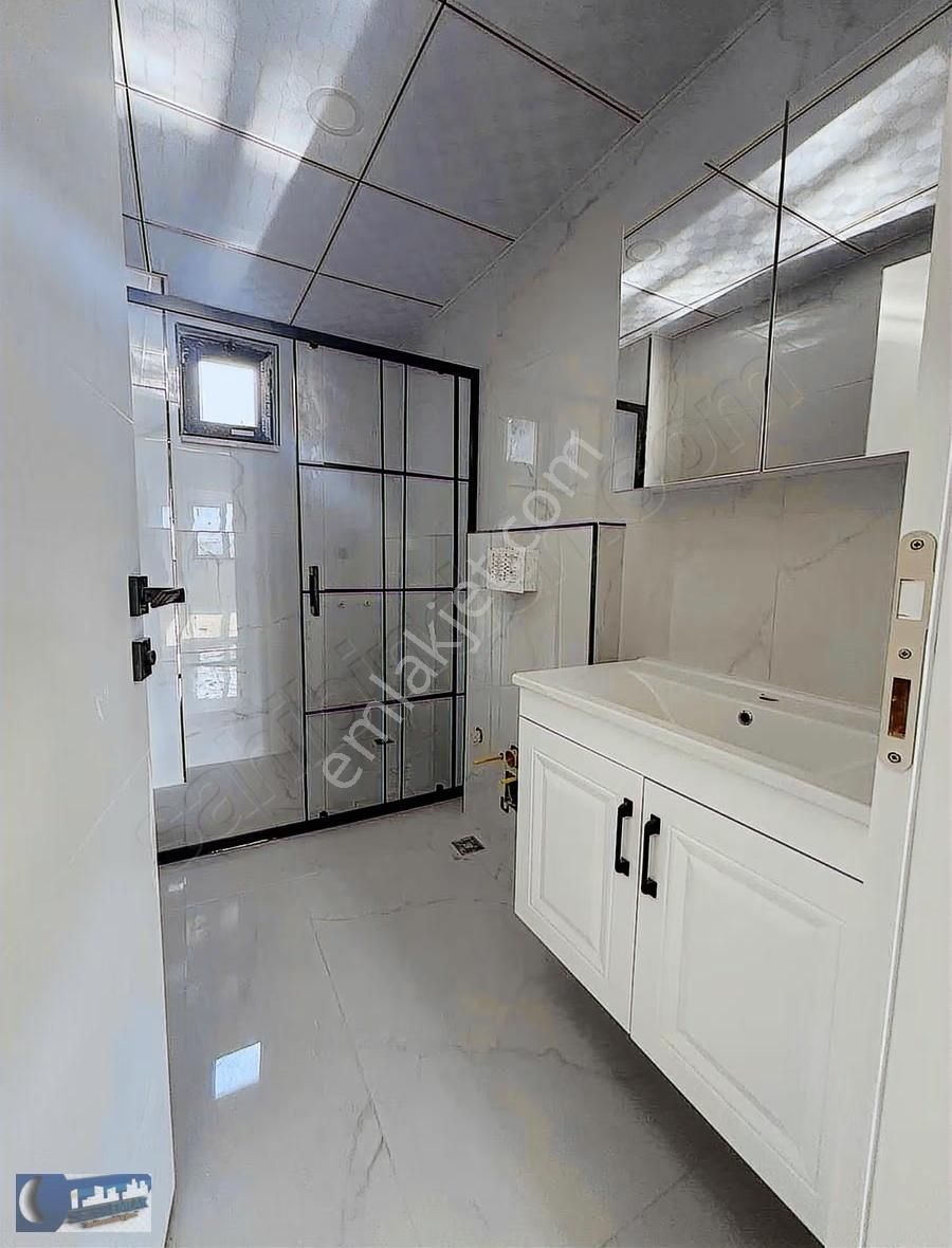 Sezer Emlaktan Kışla Mahalledinde Satılık Dairr - Görsel 10