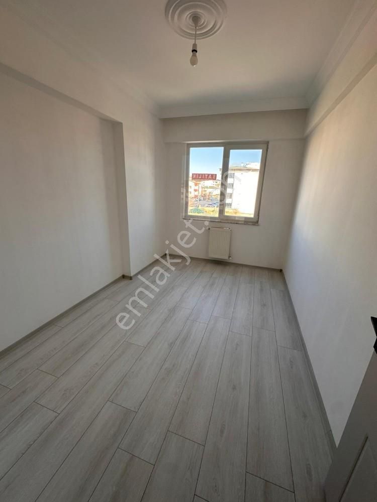 Kaliteli Malzemeleri Şık Tasarımıyla 3+1 Sıfır Satılık Daire - Görsel 8