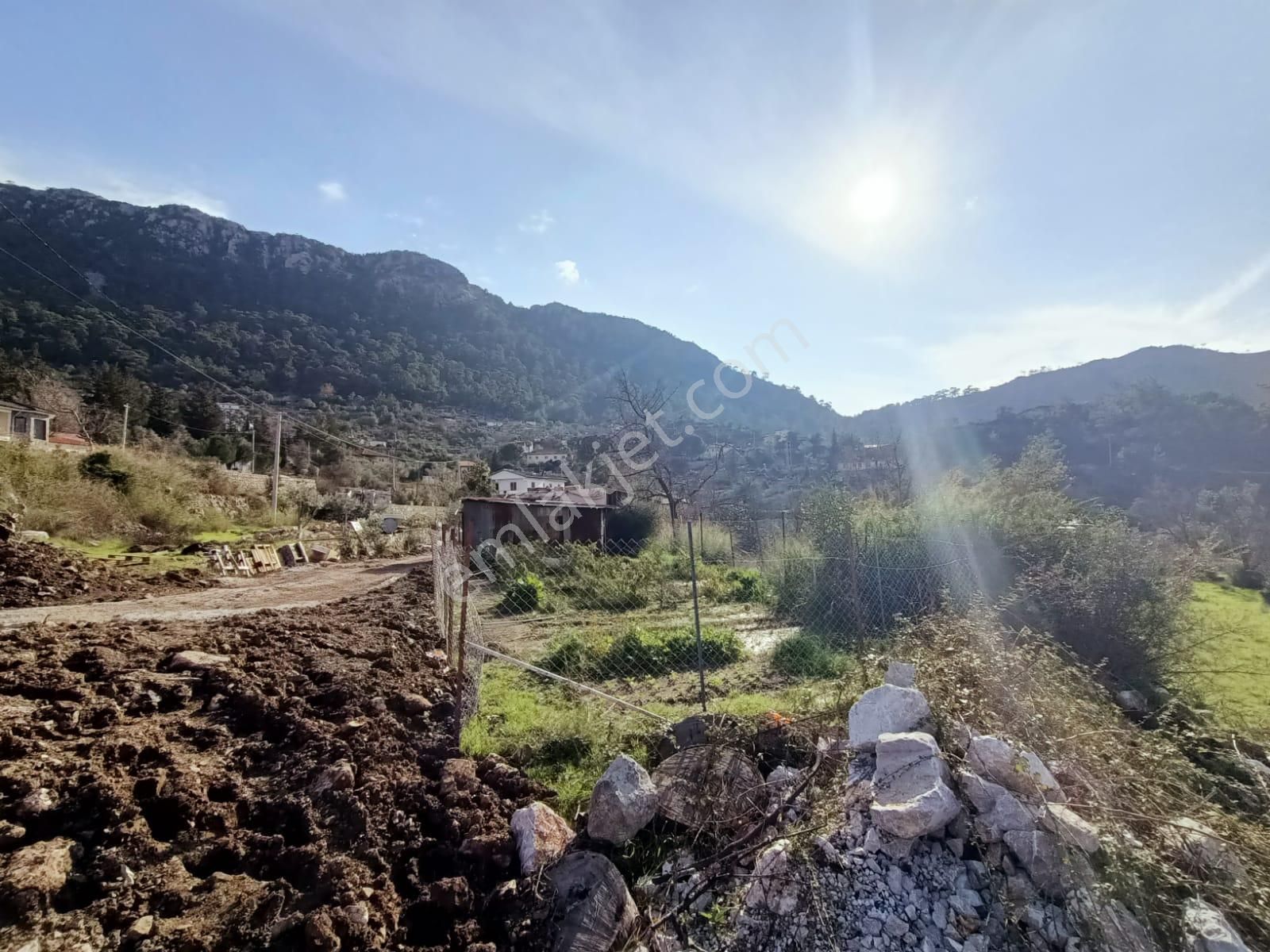 Rumeli World'den Bayır Köyünün Tam Merkezinde Çift Villalık Arsa - Görsel 12