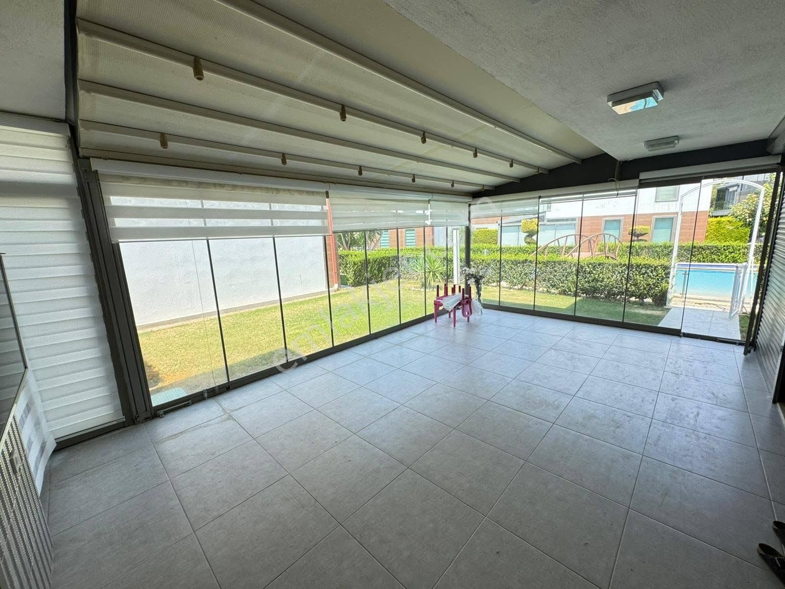 Kuşadası Karaova Da Havuzlu Site İçerisinde 3+1 Villa - Görsel 10