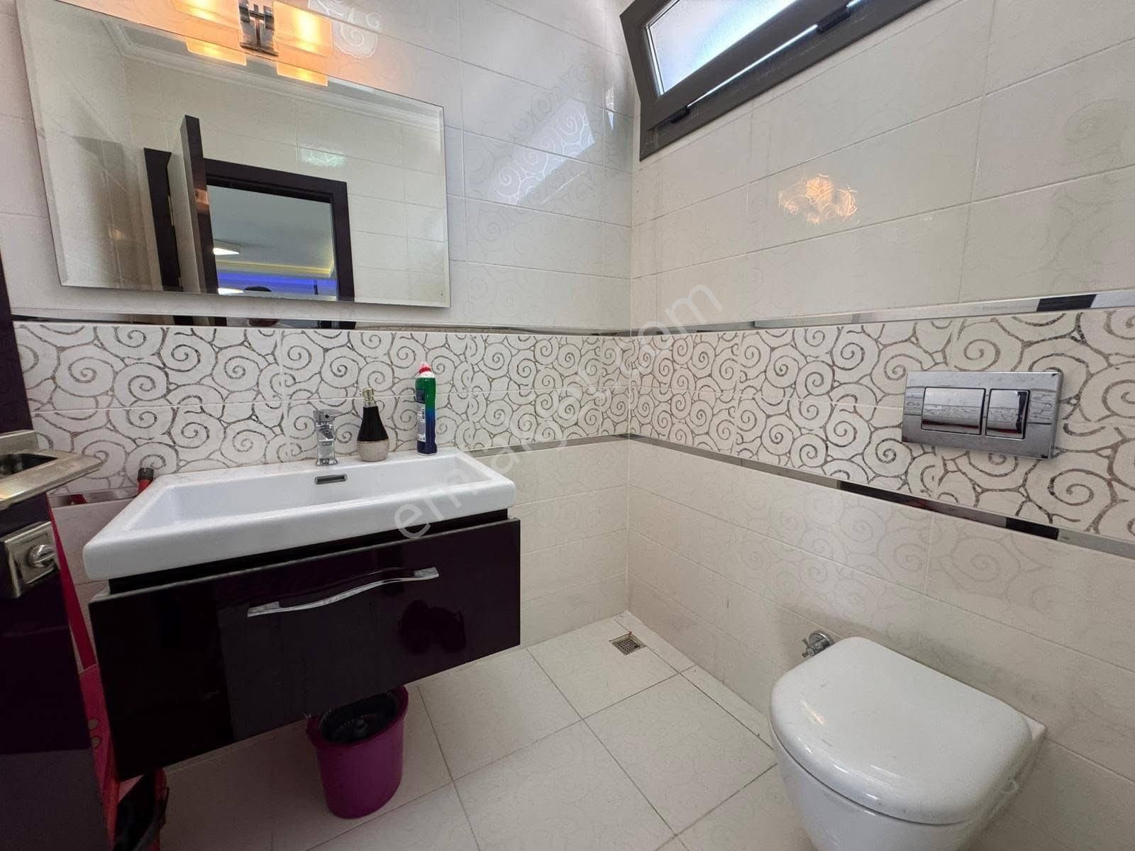 Kuşadası Karaova Da Havuzlu Site İçerisinde 3+1 Villa - Görsel 22