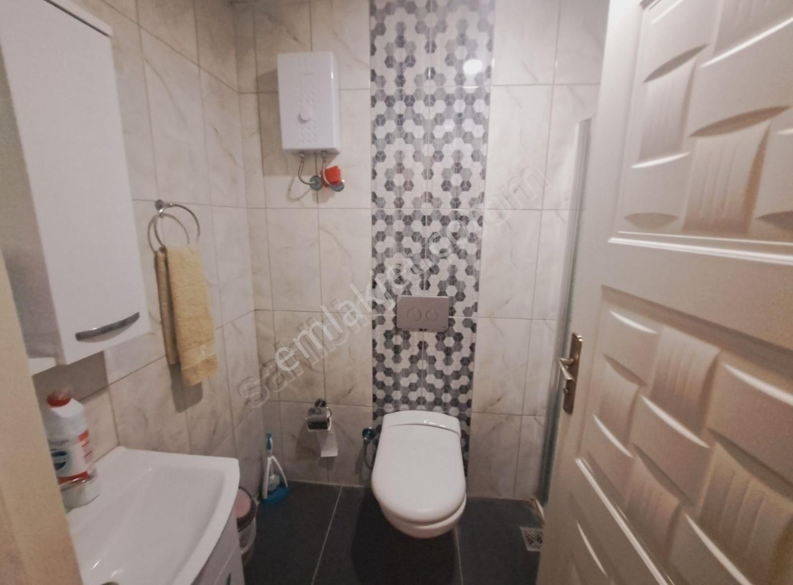 Öz Yıldız Emlaktan Emek Mahallesinde Eşyalı 1+1 Kiralık Daire - Görsel 2
