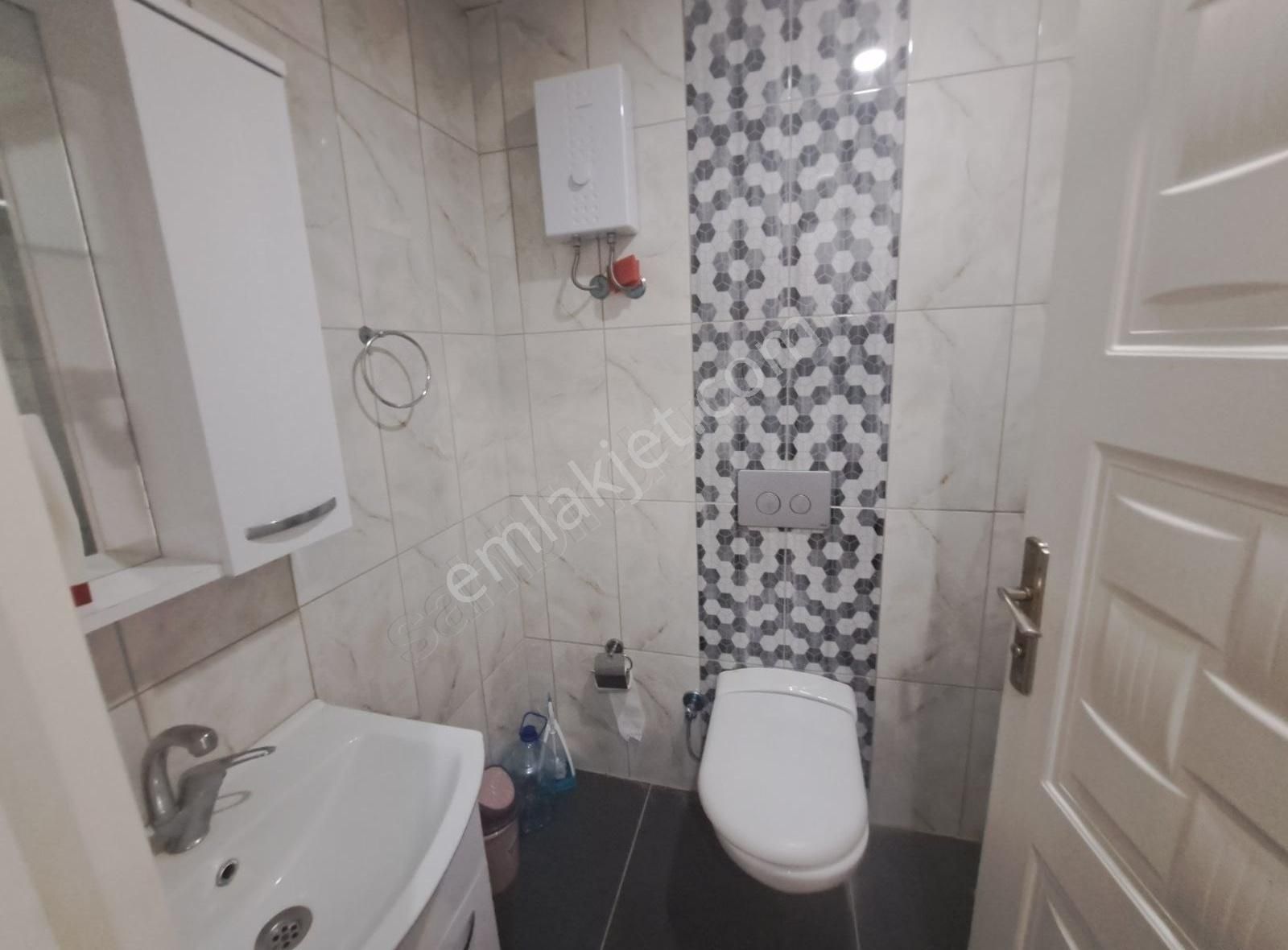 Öz Yıldız Emlaktan Emek Mahallesinde Eşyalı 1+1 Kiralık Daire - Görsel 31
