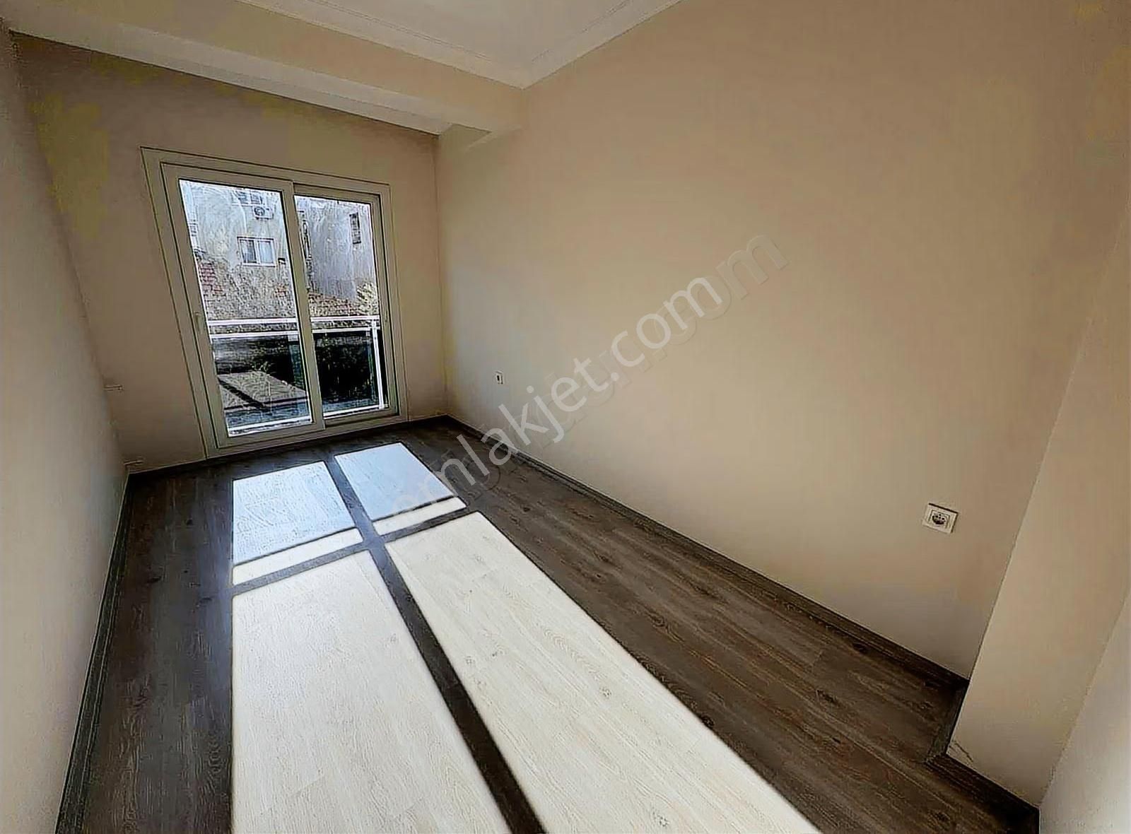 Bayraklı Cengizhan Mahallesi Westpark Yakını 2+1 Satılık Daire - Görsel 9