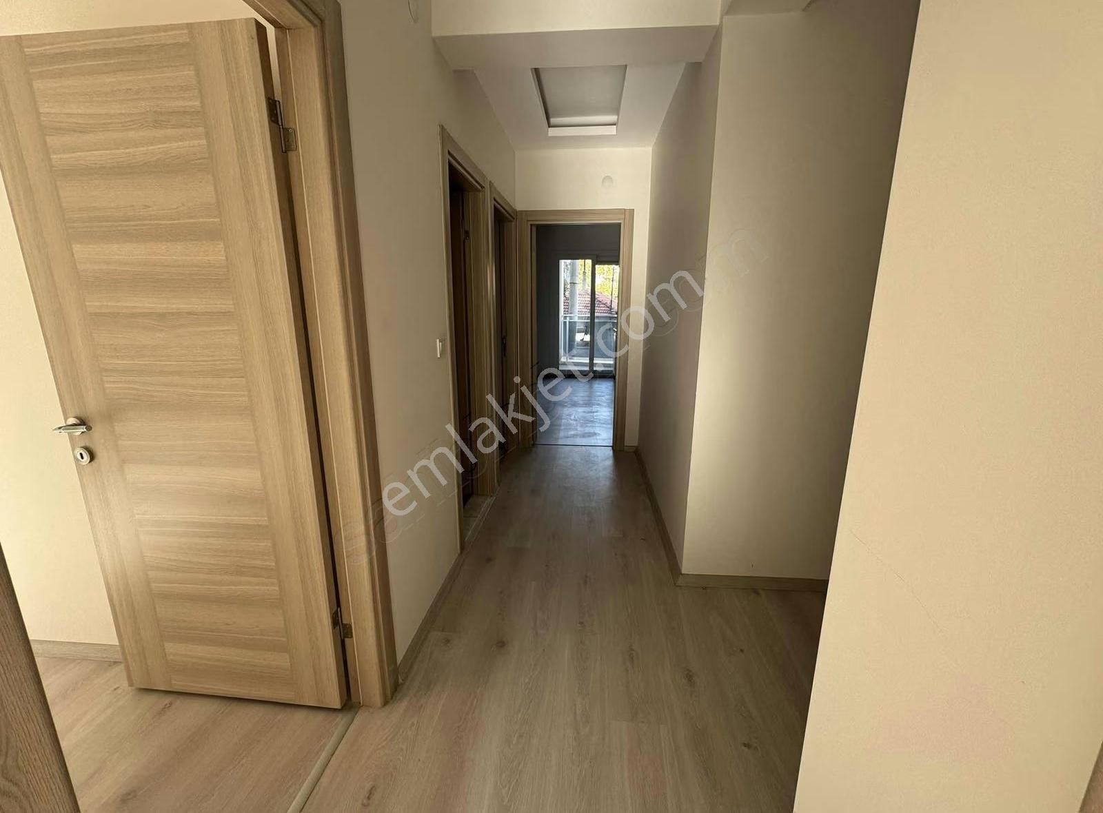 Bayraklı Cengizhan Mahallesi Westpark Yakını 2+1 Satılık Daire - Görsel 5